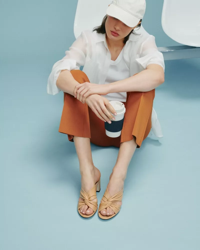 Daria Nude Mules