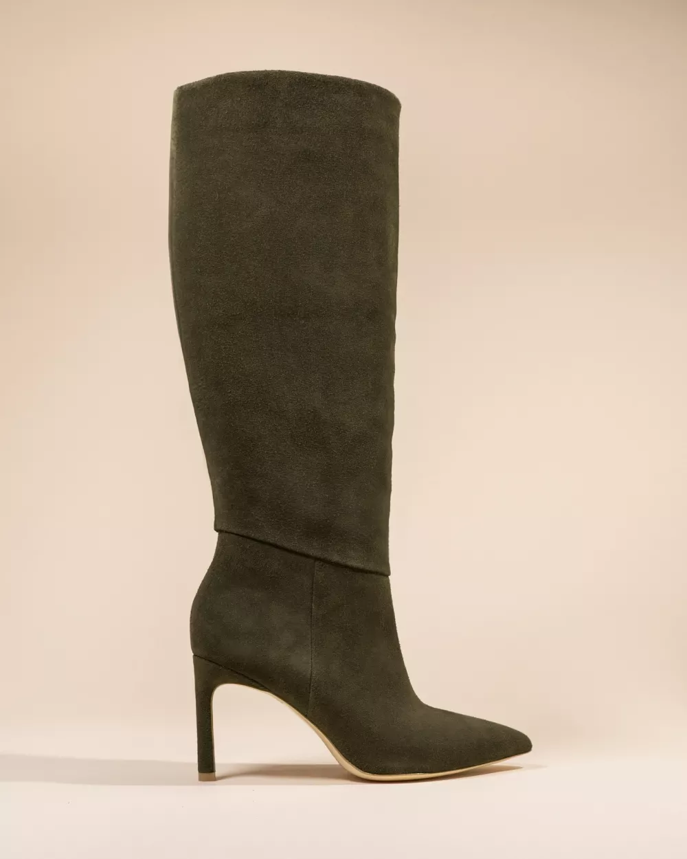 BOTTES EN DAIM KAKI A TALON AIGUILLE COCO KAKI SUEDE