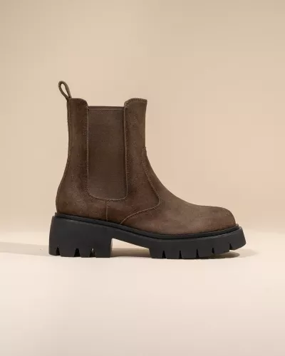 BOTTINES A SEMELLE CHUNKY CRANTEE EN DAIM KAKI ARNE KAKI SUEDE