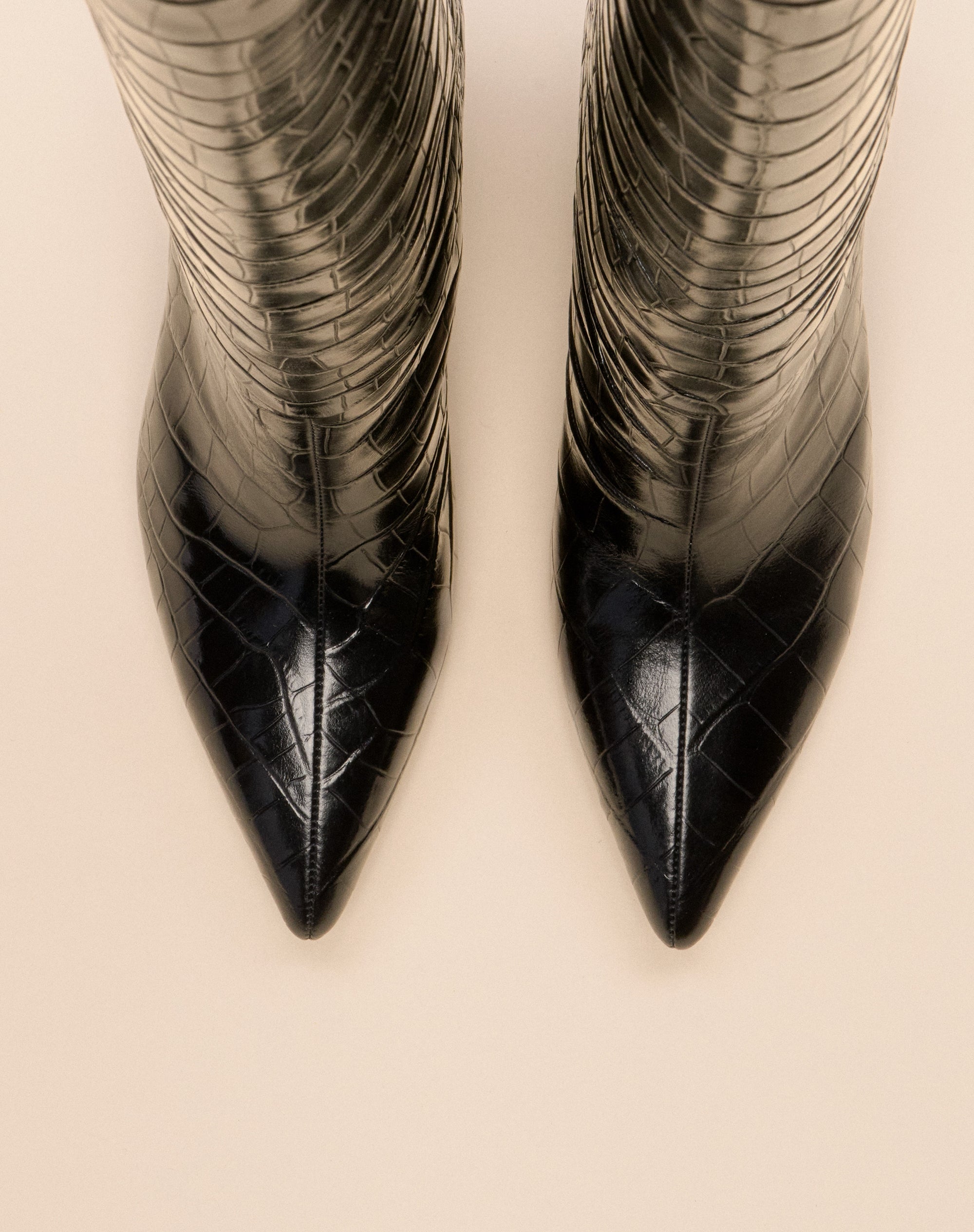 BOTTES NOIRES FACON CROCODILE A HAUT TALON BLOC WASSILY BLACK CROC