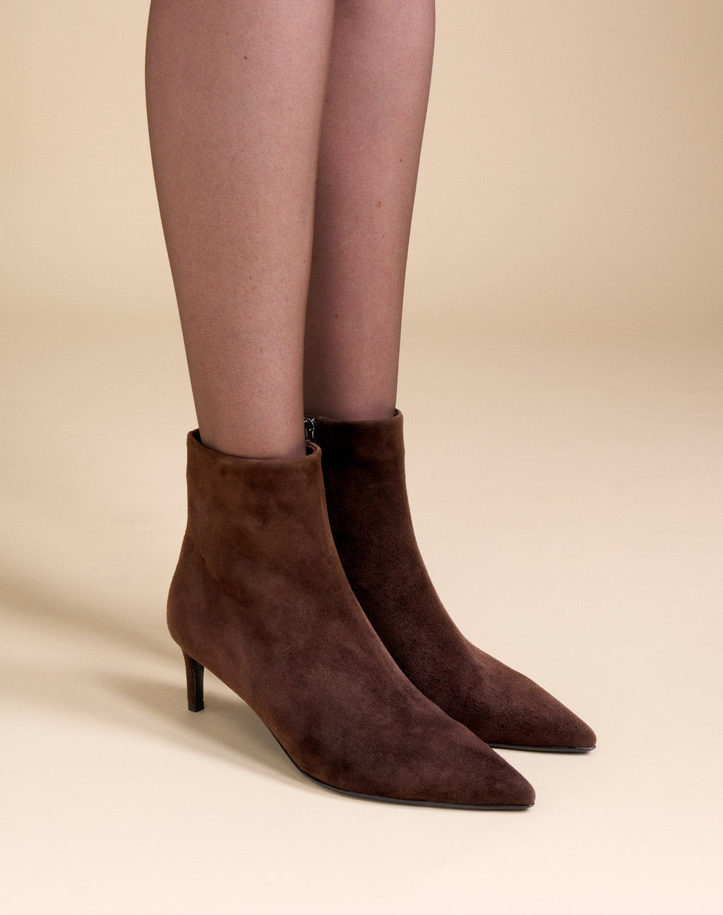 Bottines à talon et bout pointu Noura Low Chocolate Suede