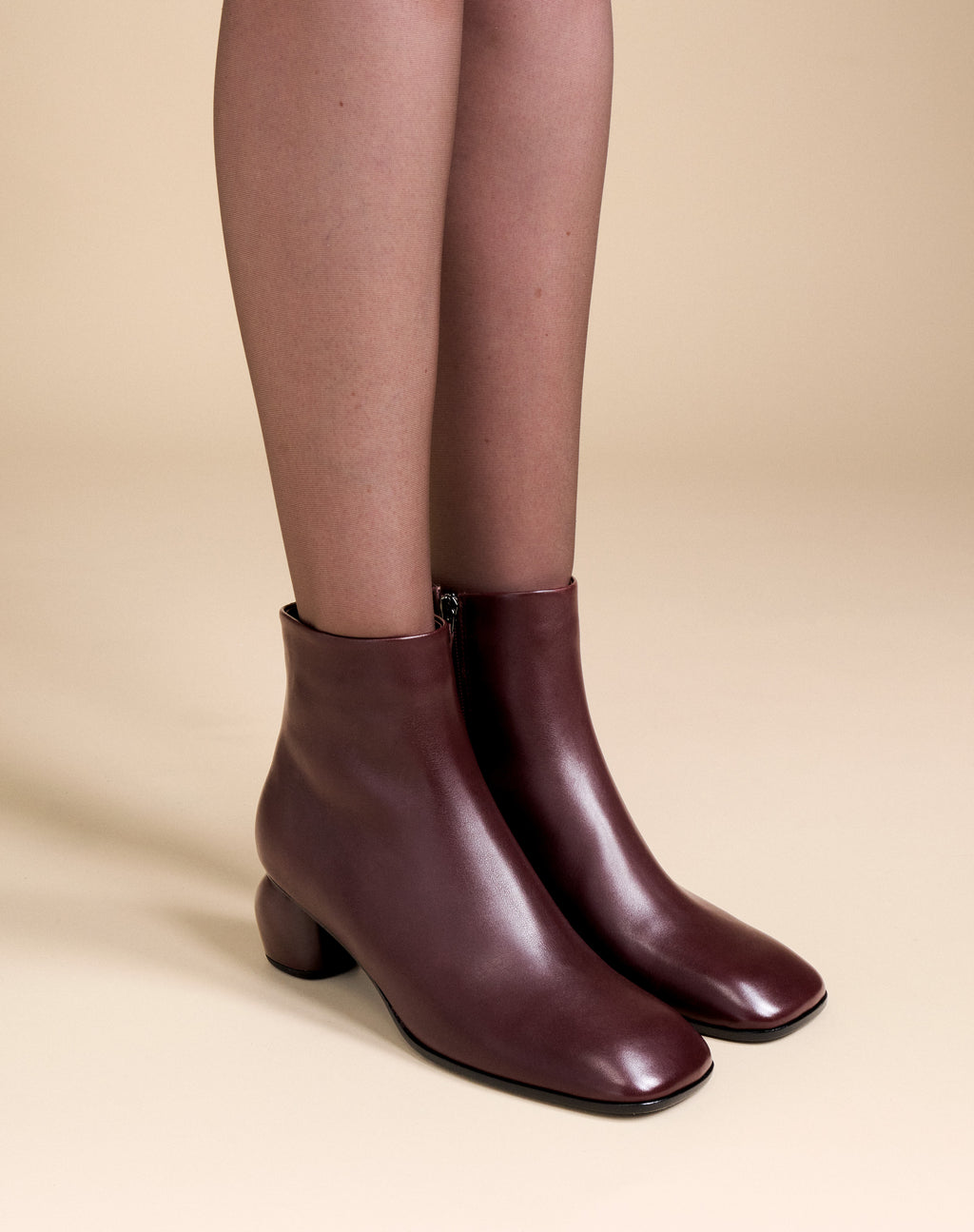 BORDEAUX ANKLE BOOTS WITH SQUARE TOE AND LOW HEEL TADAO BURGUNDY