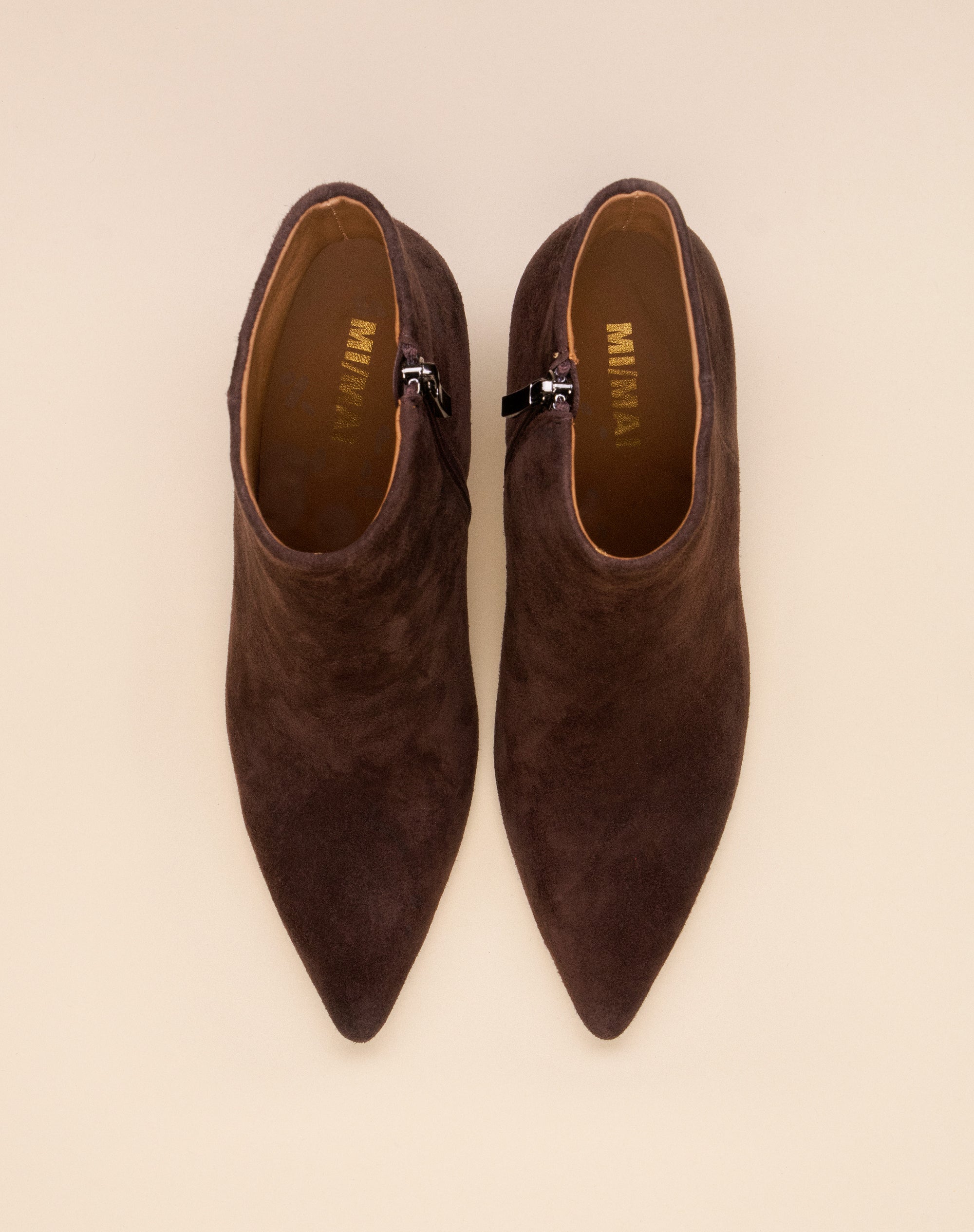 Bottines à talon et bout pointu Noura Chocolate Suede