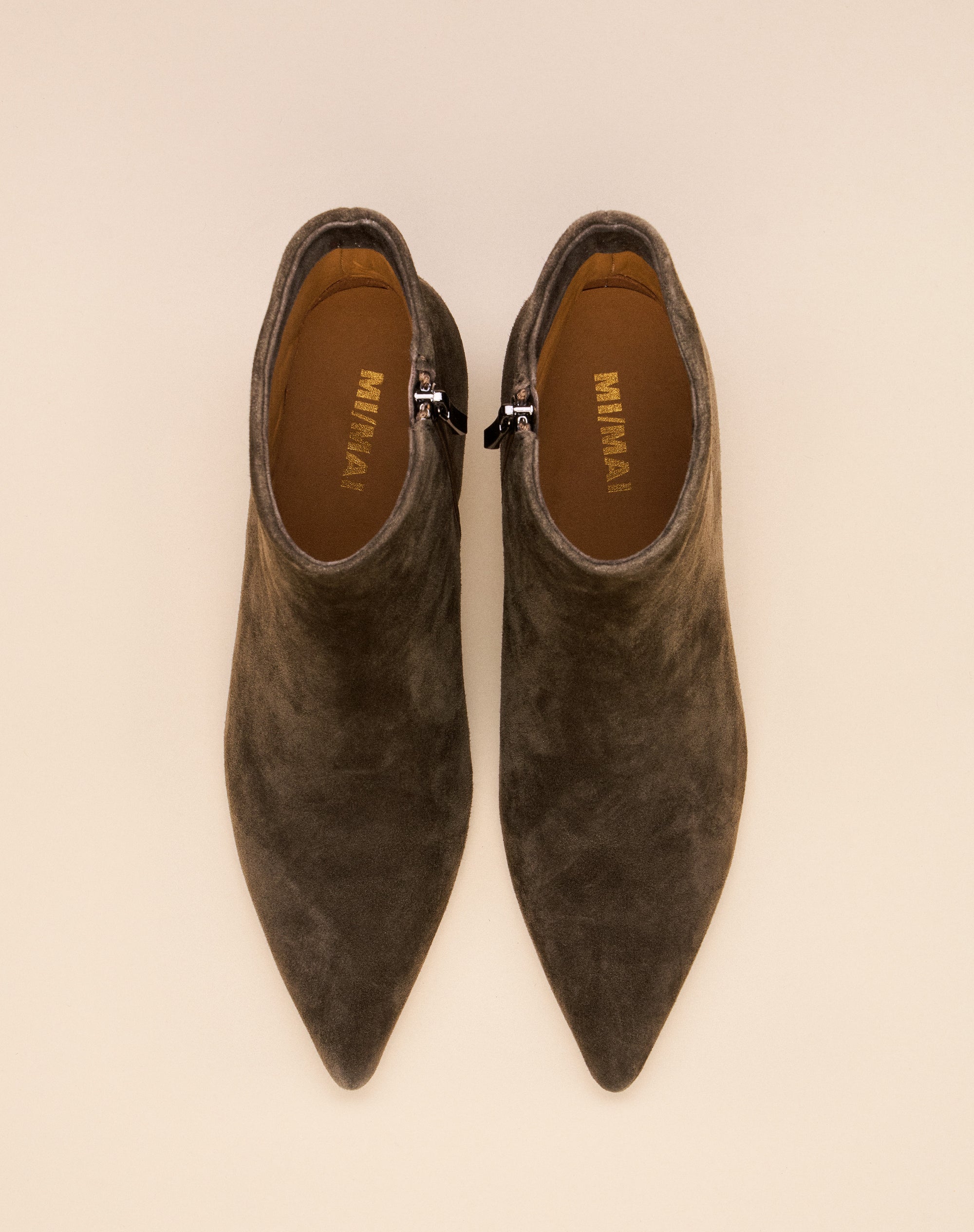 Bottines à talon et bout pointu Noura Low Kaki Suede