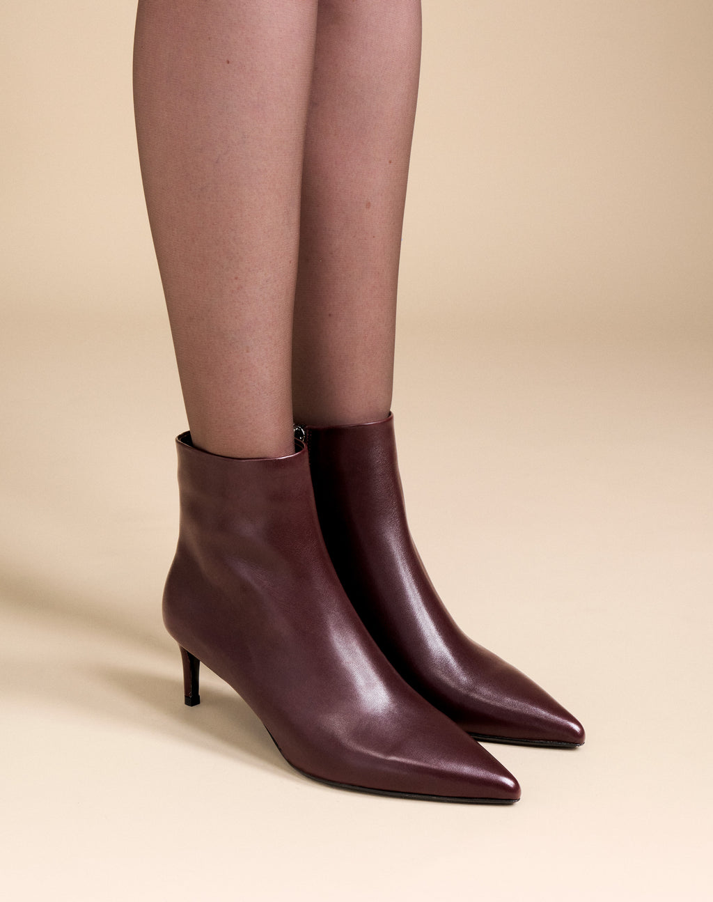 Noura Low Burgundy pointed-toe ankle boots