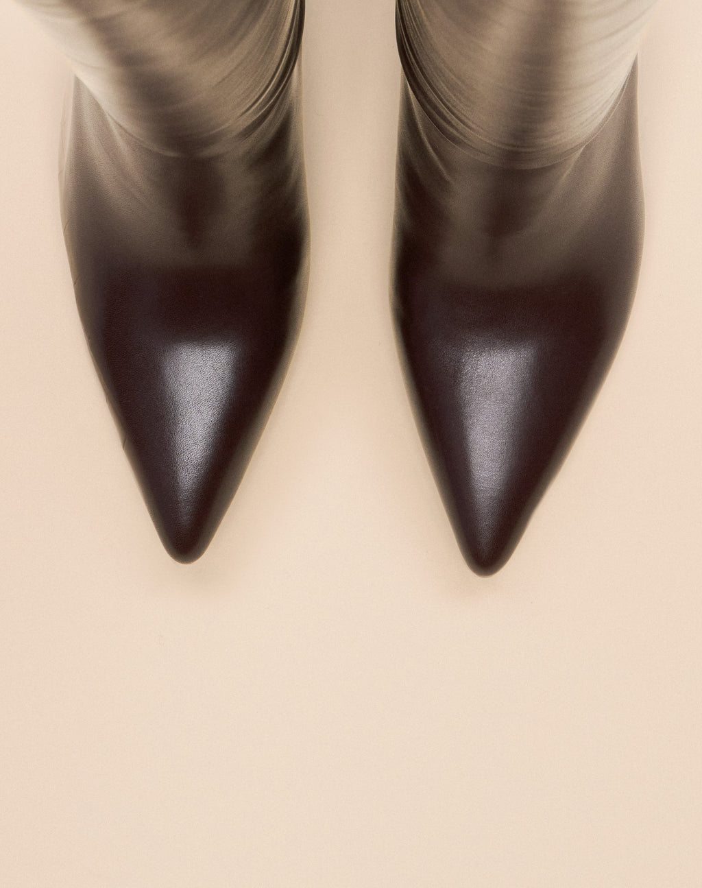 BOTTES EN CUIR CHOCOLAT A TALON LARGE TRACEY CHOCOLATE CALF