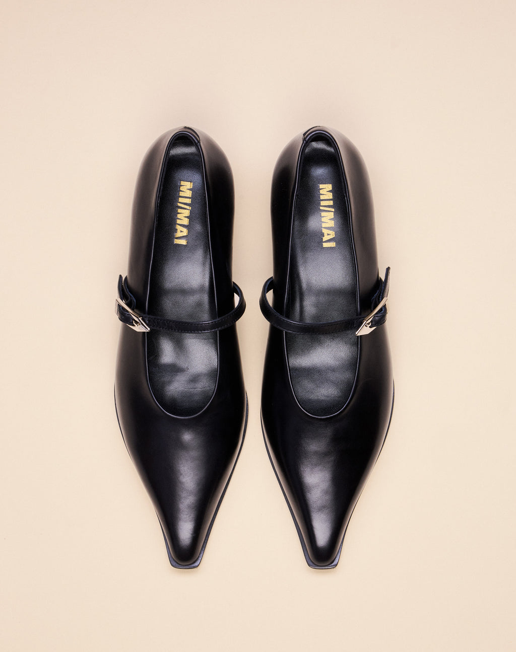 Escarpin à bout pointu, a bride et petit talon bobine en cuir noir Renzo Black