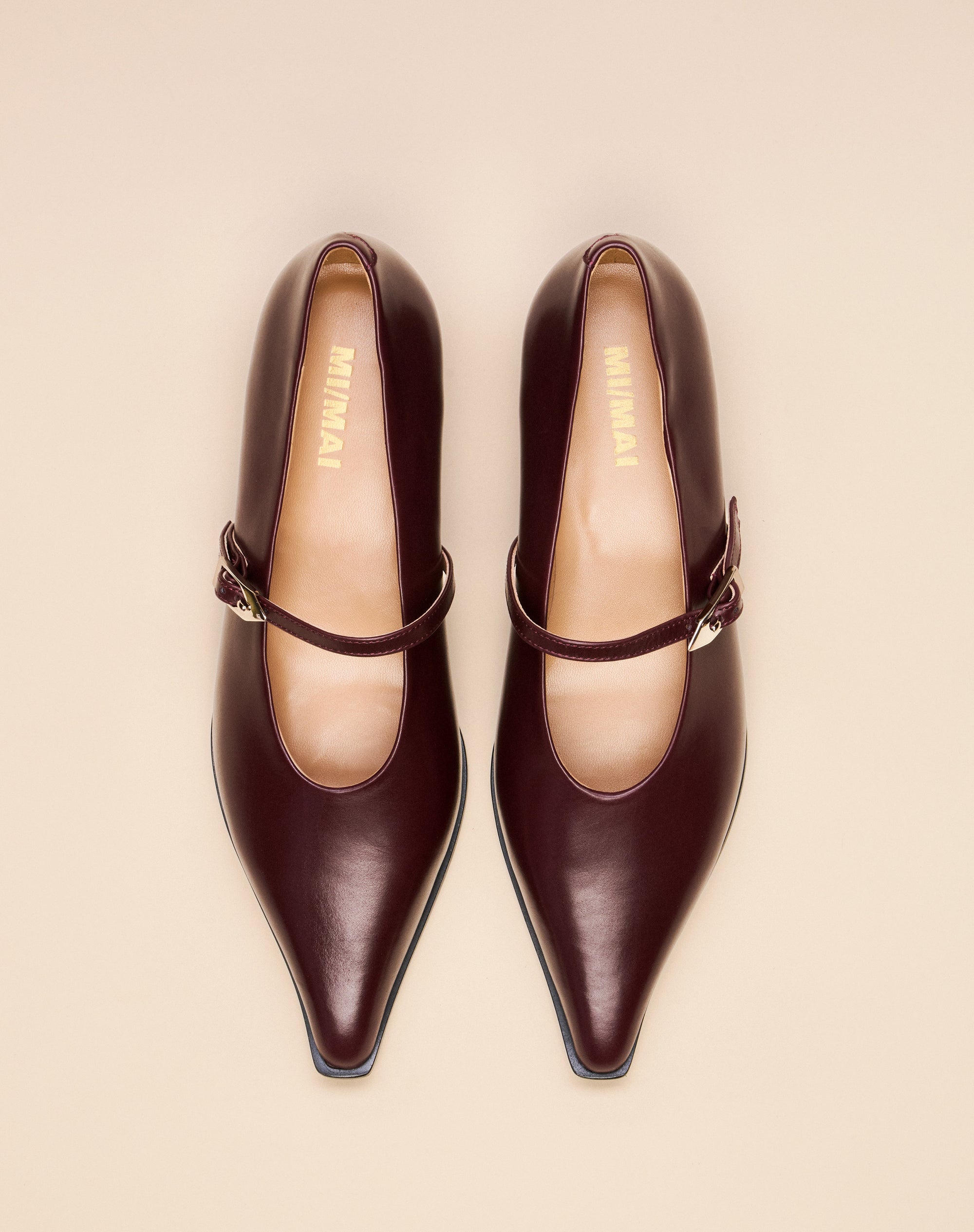 Escarpin à bout pointu et petit talon bobine en cuir burgundy Renzo Burgundy