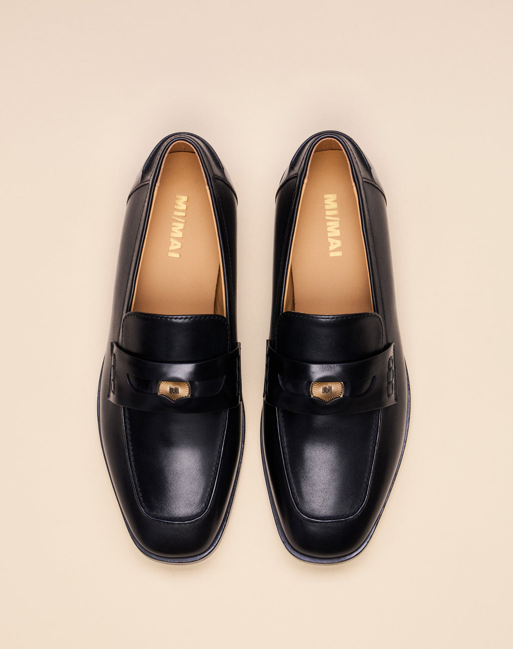 MOCASSINS EN CUIR NOIR LUCIANO PENNY BLACK