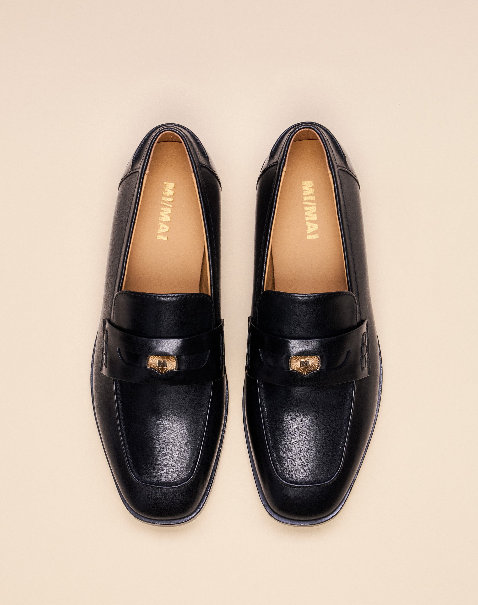 MOCASSINS EN CUIR NOIR LUCIANO PENNY BLACK