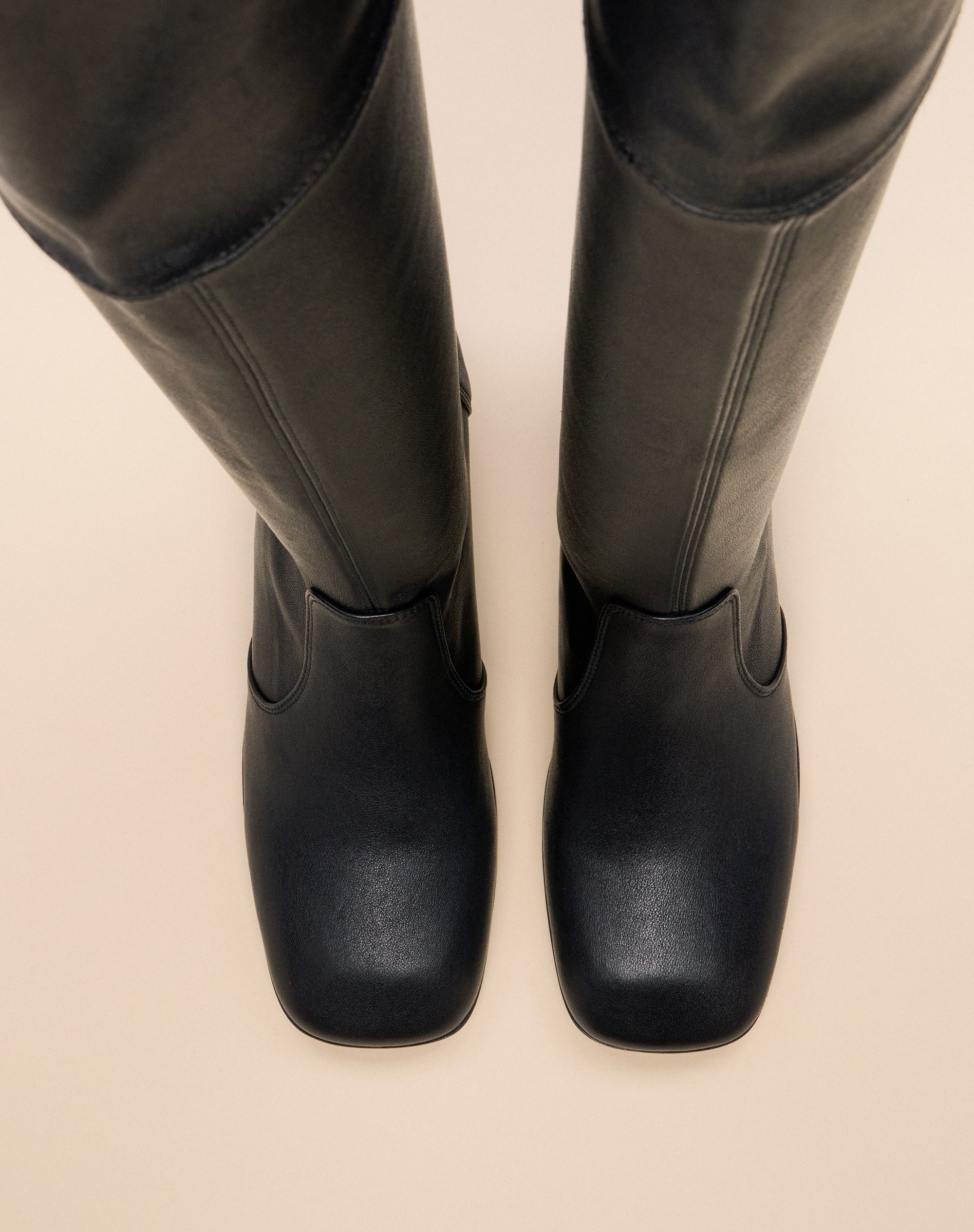 Cuissardes à talon bas Gae Low Black Lamb