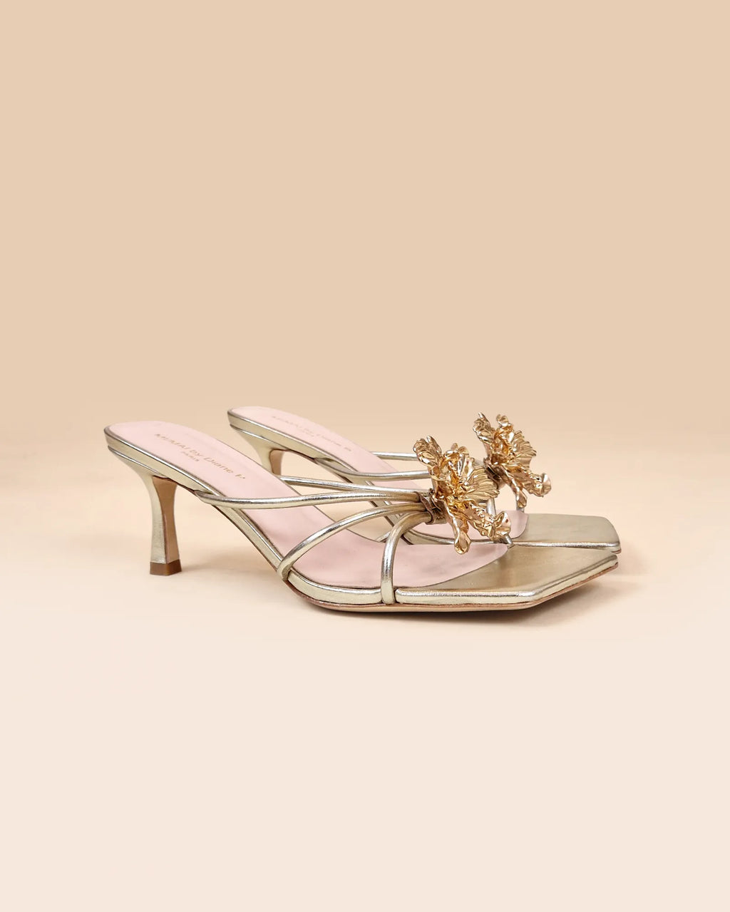Mules à brides en cuir doré et accessoires interchangeables Thira Gold