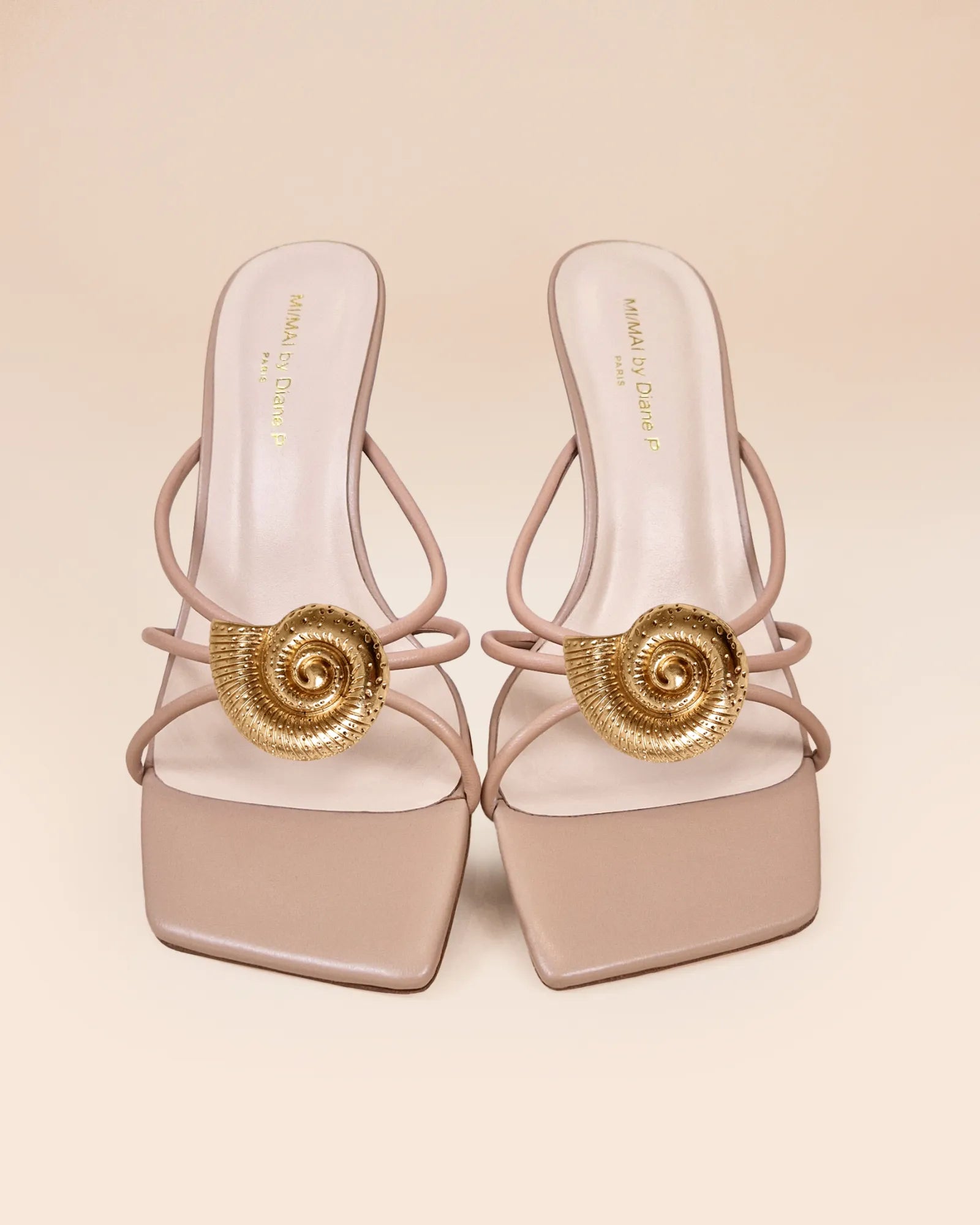 Mules à brides en cuir beige et accessoires interchangeables Thira Nude