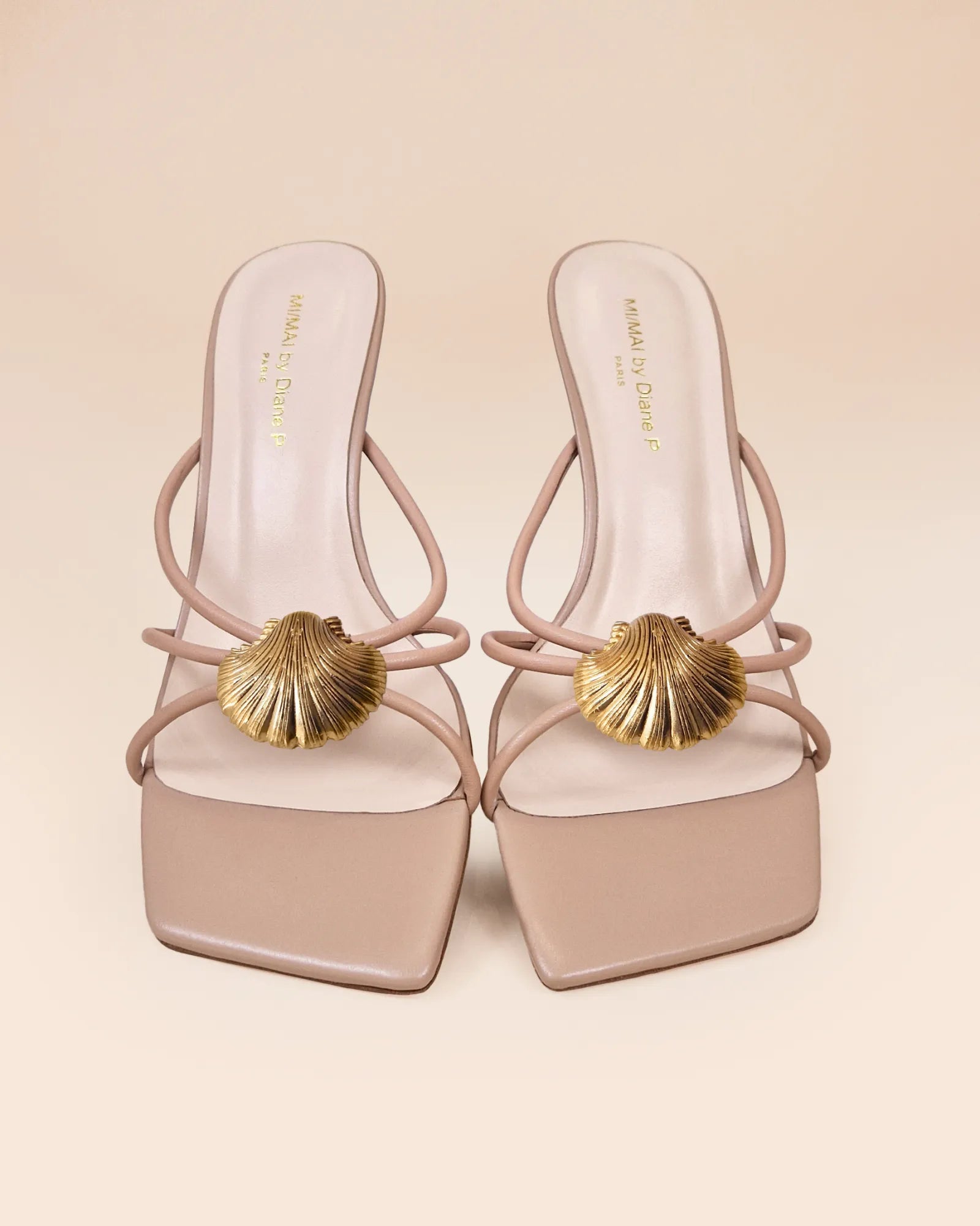 Mules à brides en cuir beige et accessoires interchangeables Thira Nude