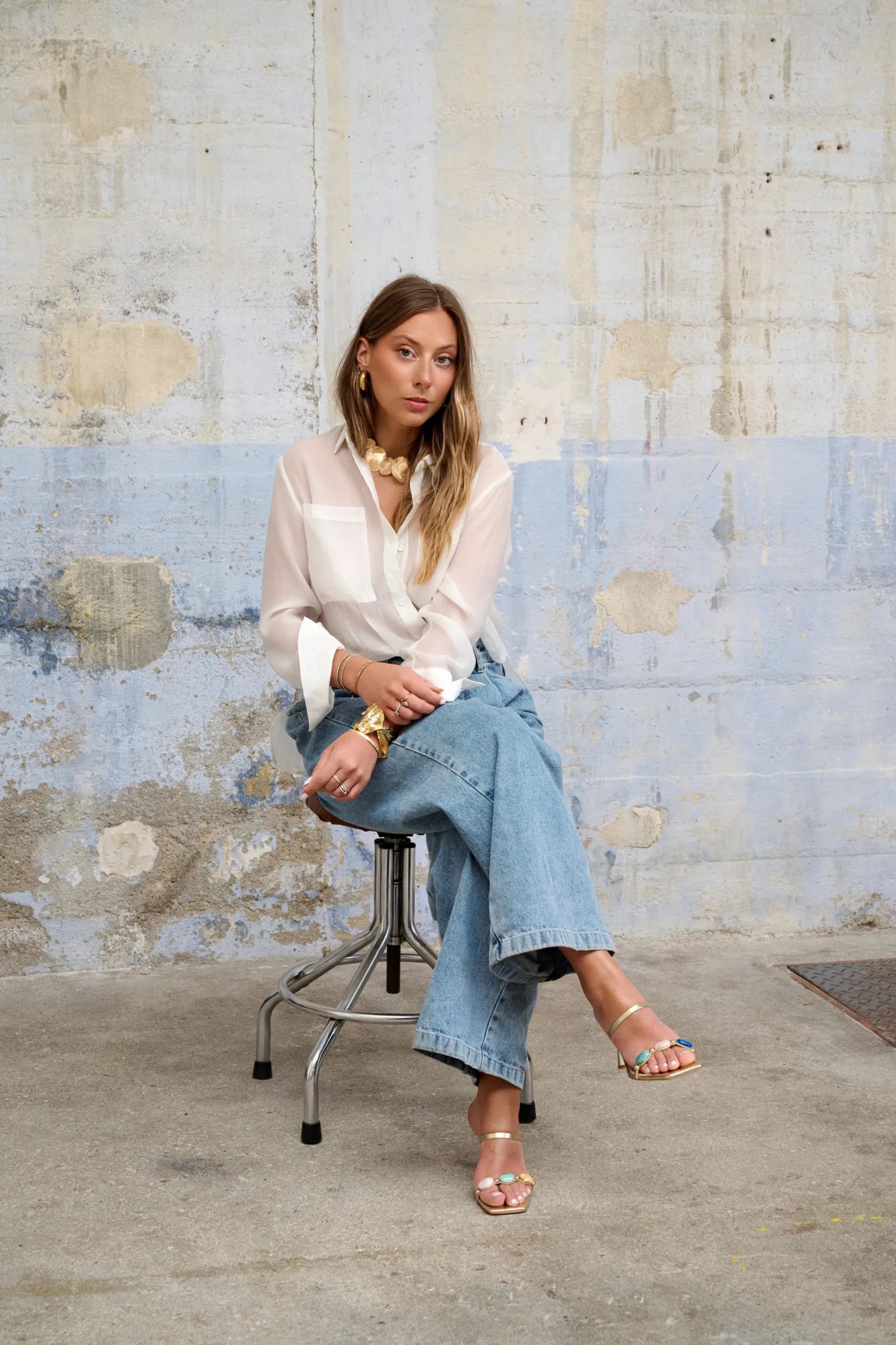 Mules dorées à cabochons multicolores Naxos Gold