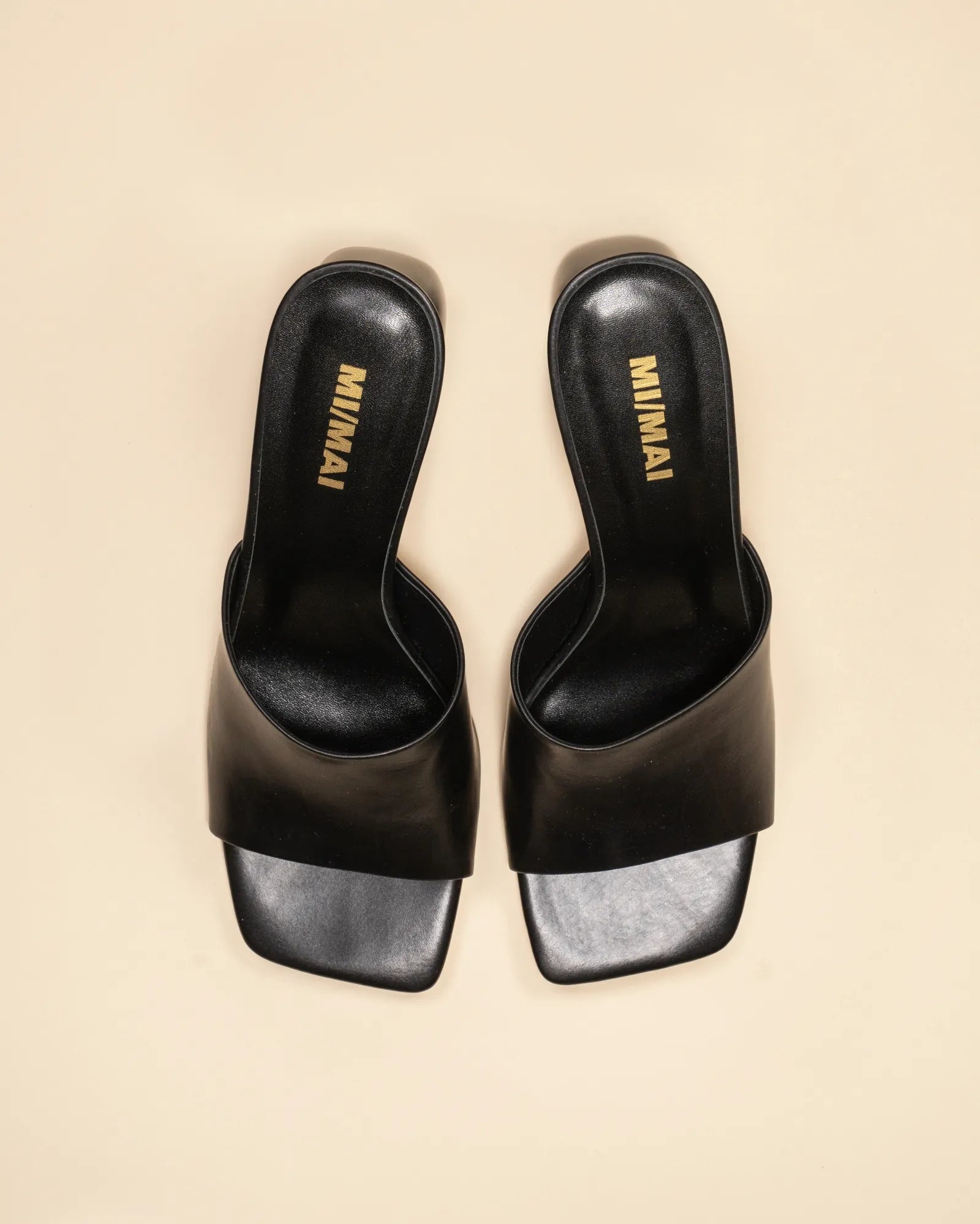 Mule à large talon haut en cuir noir Gemma High Black Mat