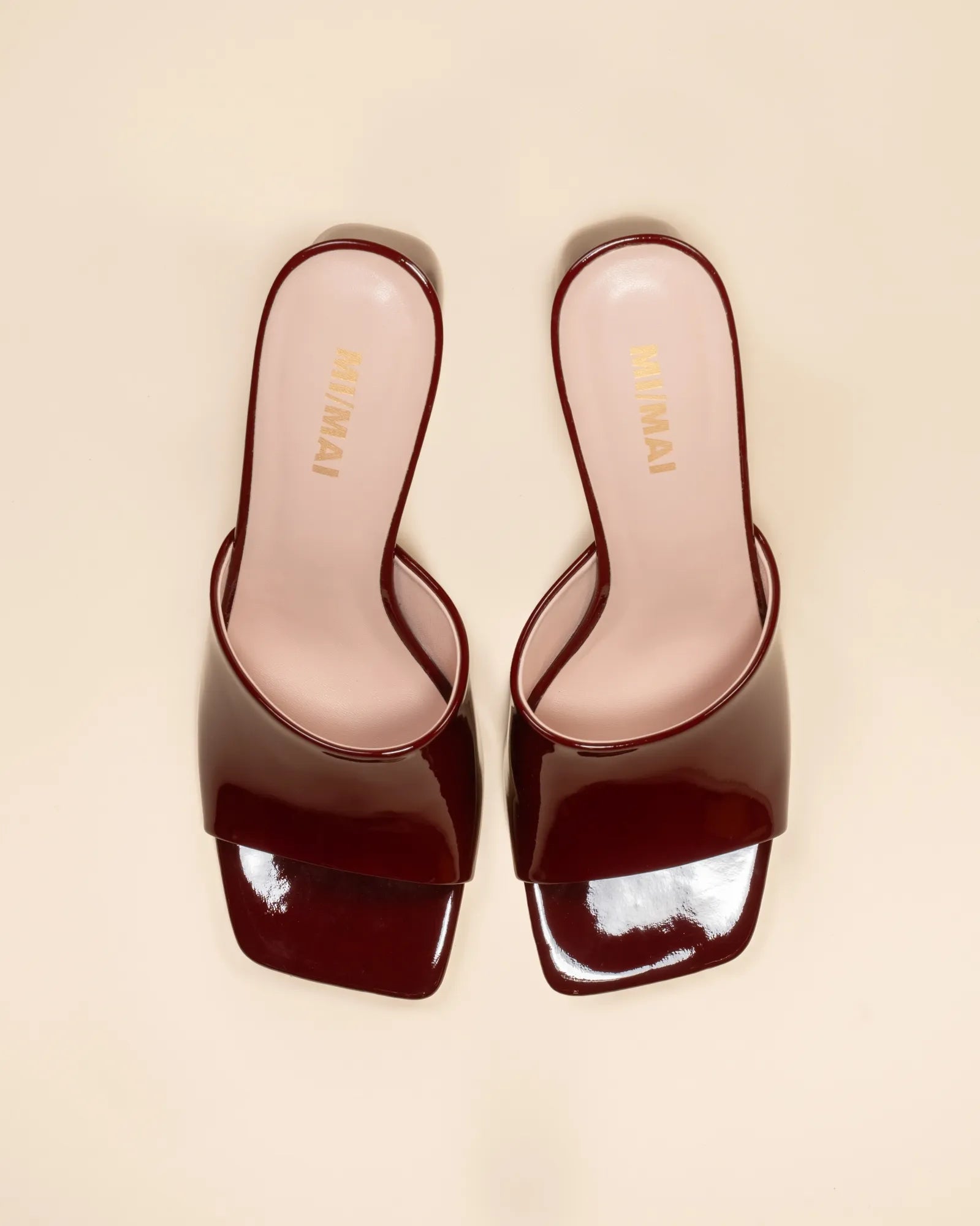 Mule à large talon haut en cuir verni bordeaux Gemma High Burgundy Patent