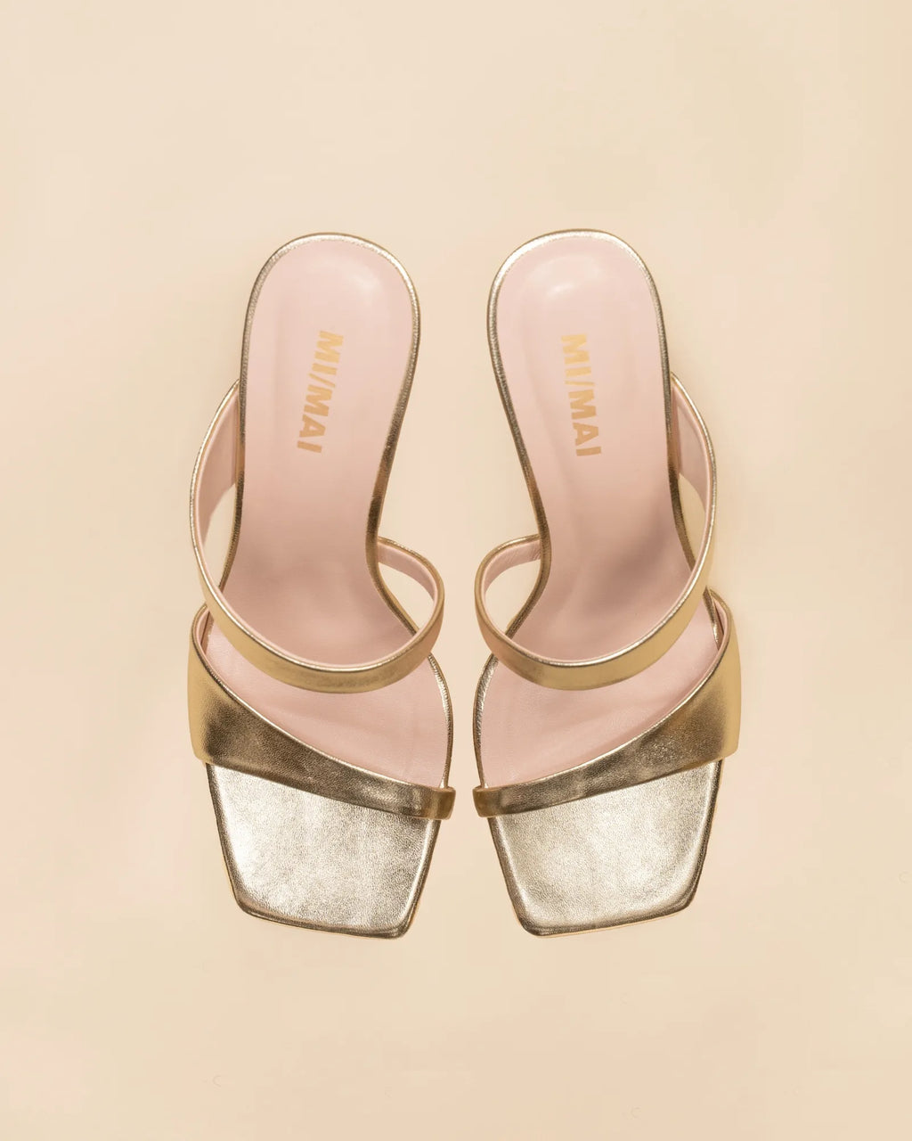 Sandale mule à talon haut et bout carré en cuir doré Tara Gold Nappa