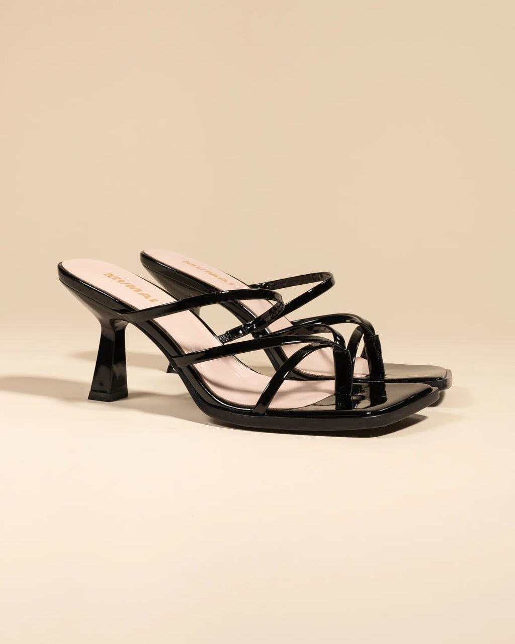 Mule à brides et bout carré en cuir noir Misty Black Patent