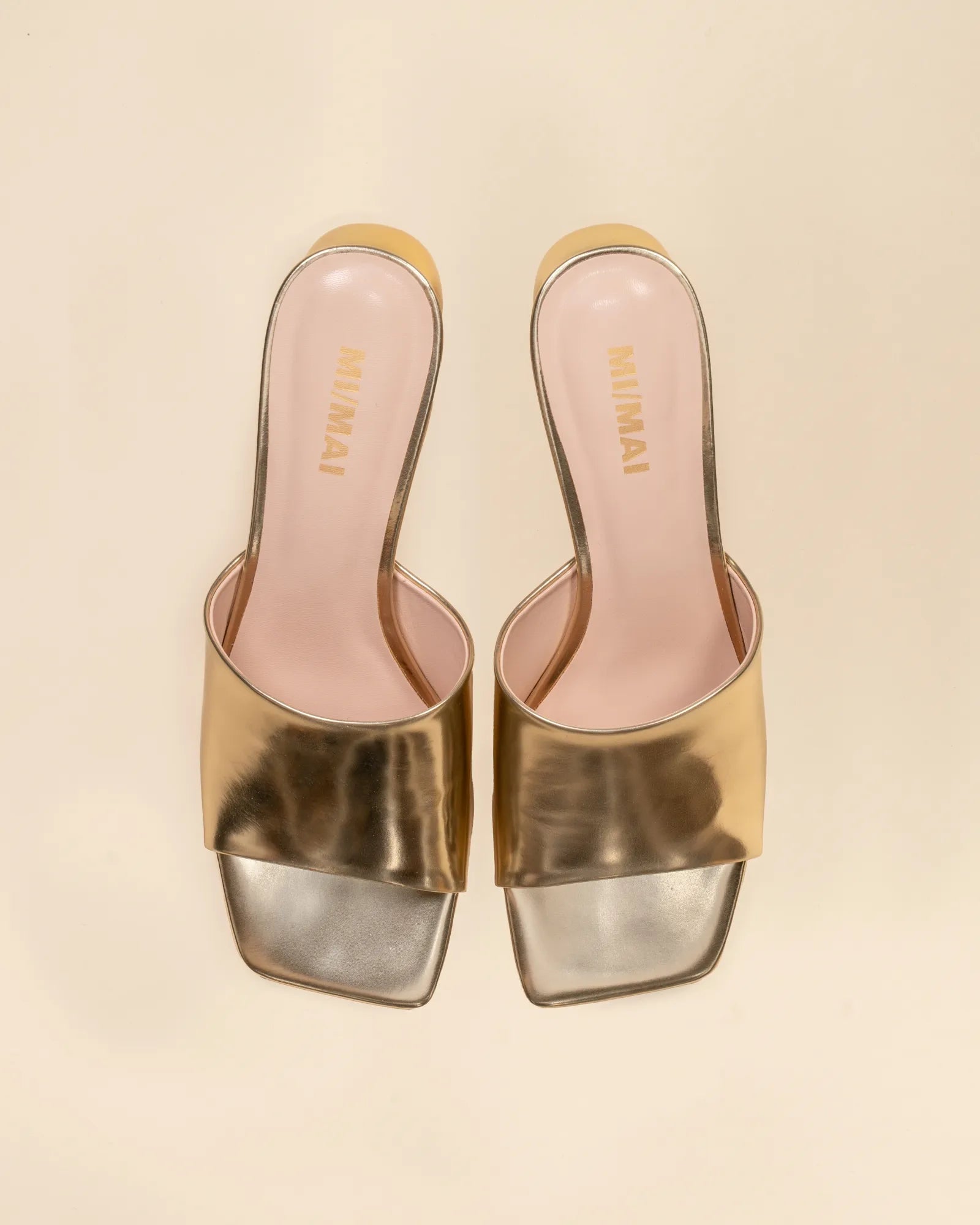 Mule à petit talon en cuir doré Gemma Low Gold