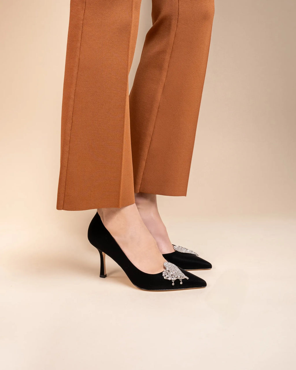 Escarpins à bout pointu et coeur strassé Bellagio by Diane Perreau