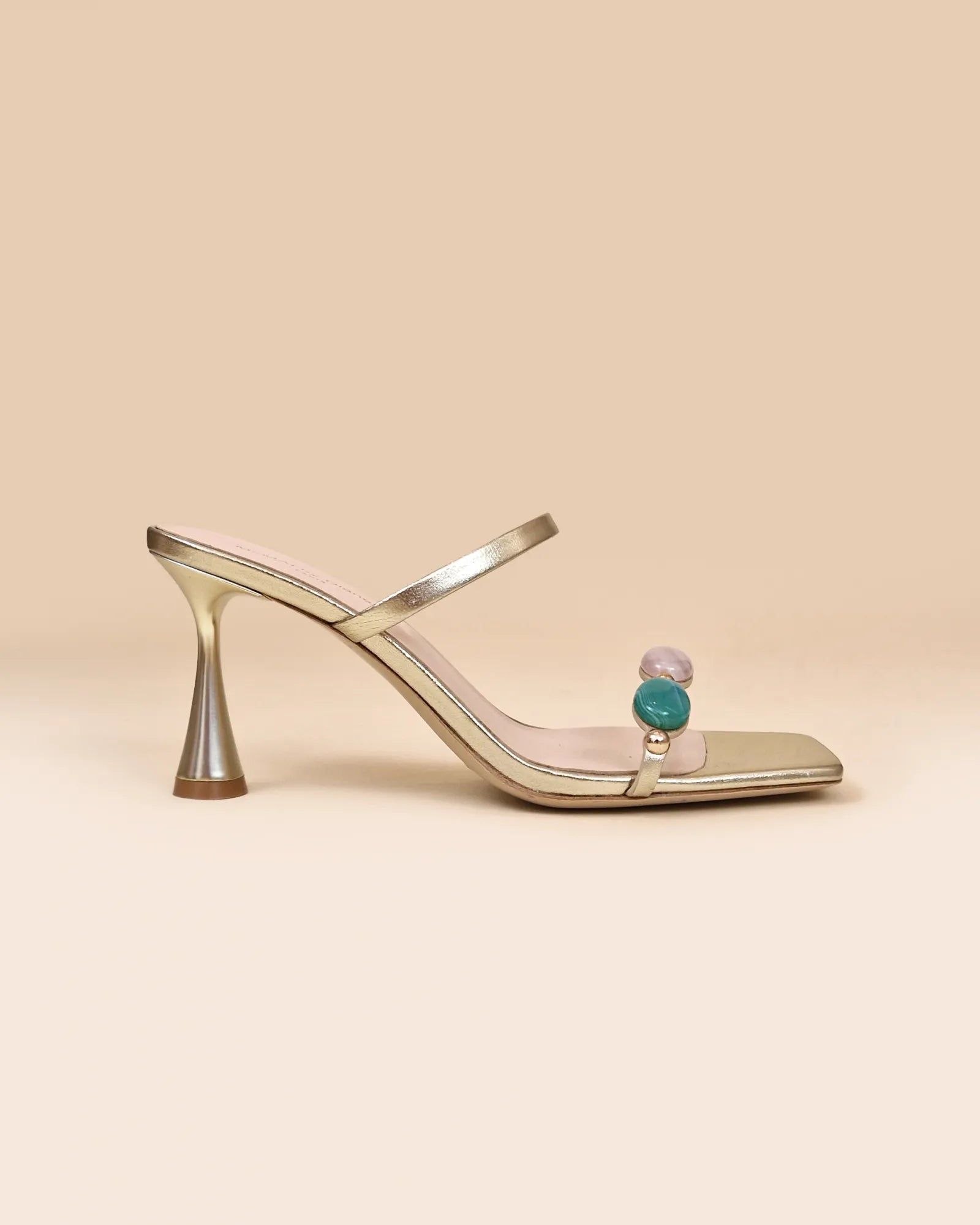 Mules dorées à cabochons multicolores Naxos Gold