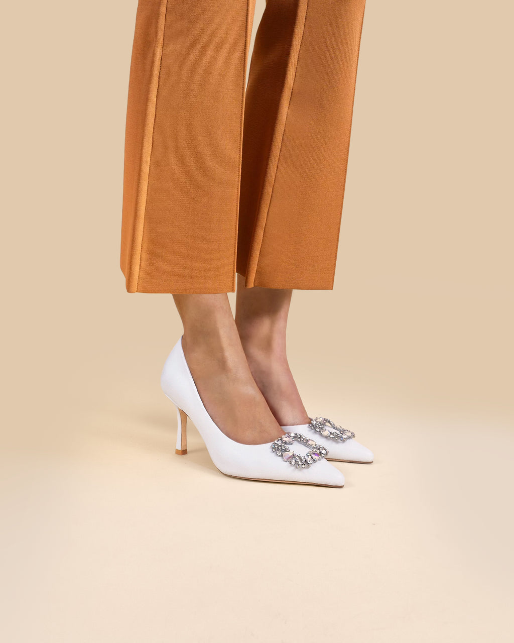 Escarpins en cuir blanc à ornement cristaux et strass Astoria White Leather