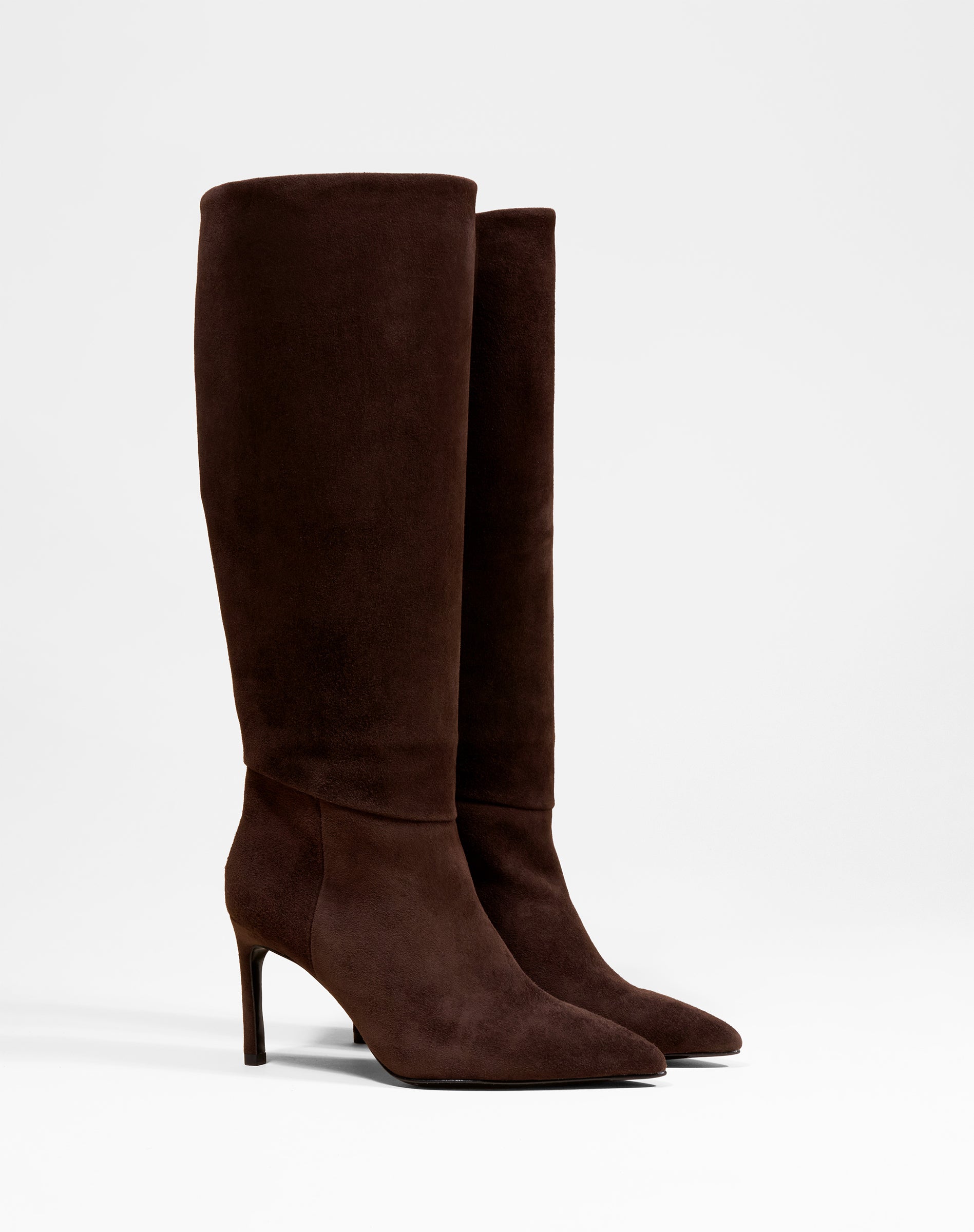 Bottes à talon aiguille et bout pointu en daim chocolat Coco Chocolate Suede