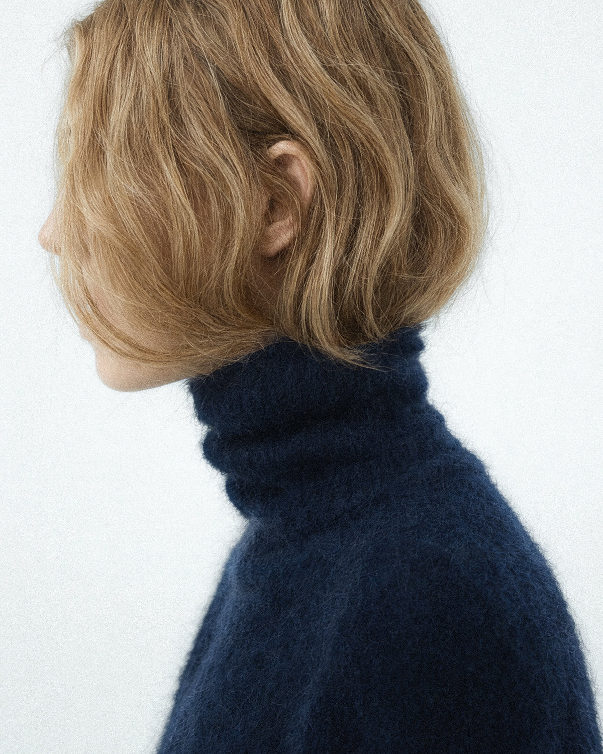 PULL COL ROULÉ EN MAILLE DE RACCOON DANO NAVY