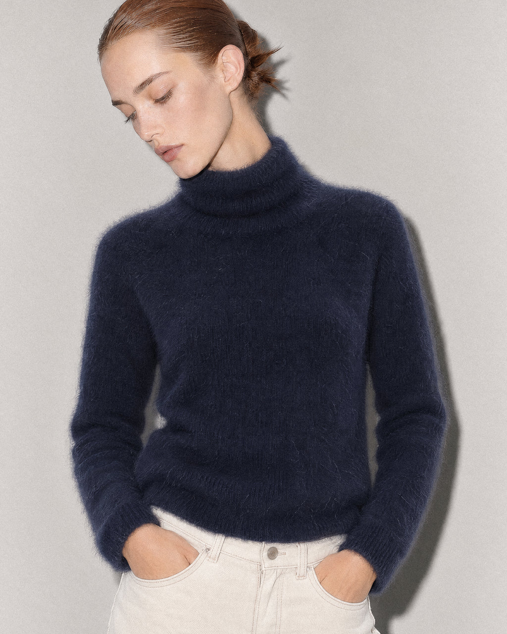 PULL COL ROULÉ EN MAILLE DE RACCOON DANO NAVY