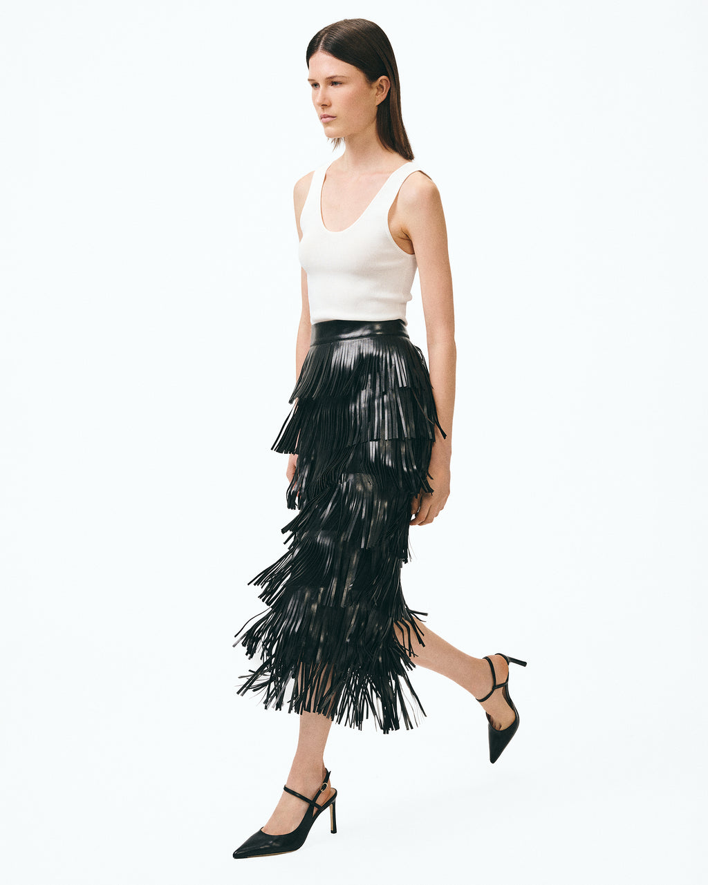 Escarpins à bout pointu, talon aiguille et bride en cuir noir cassé Emy Black