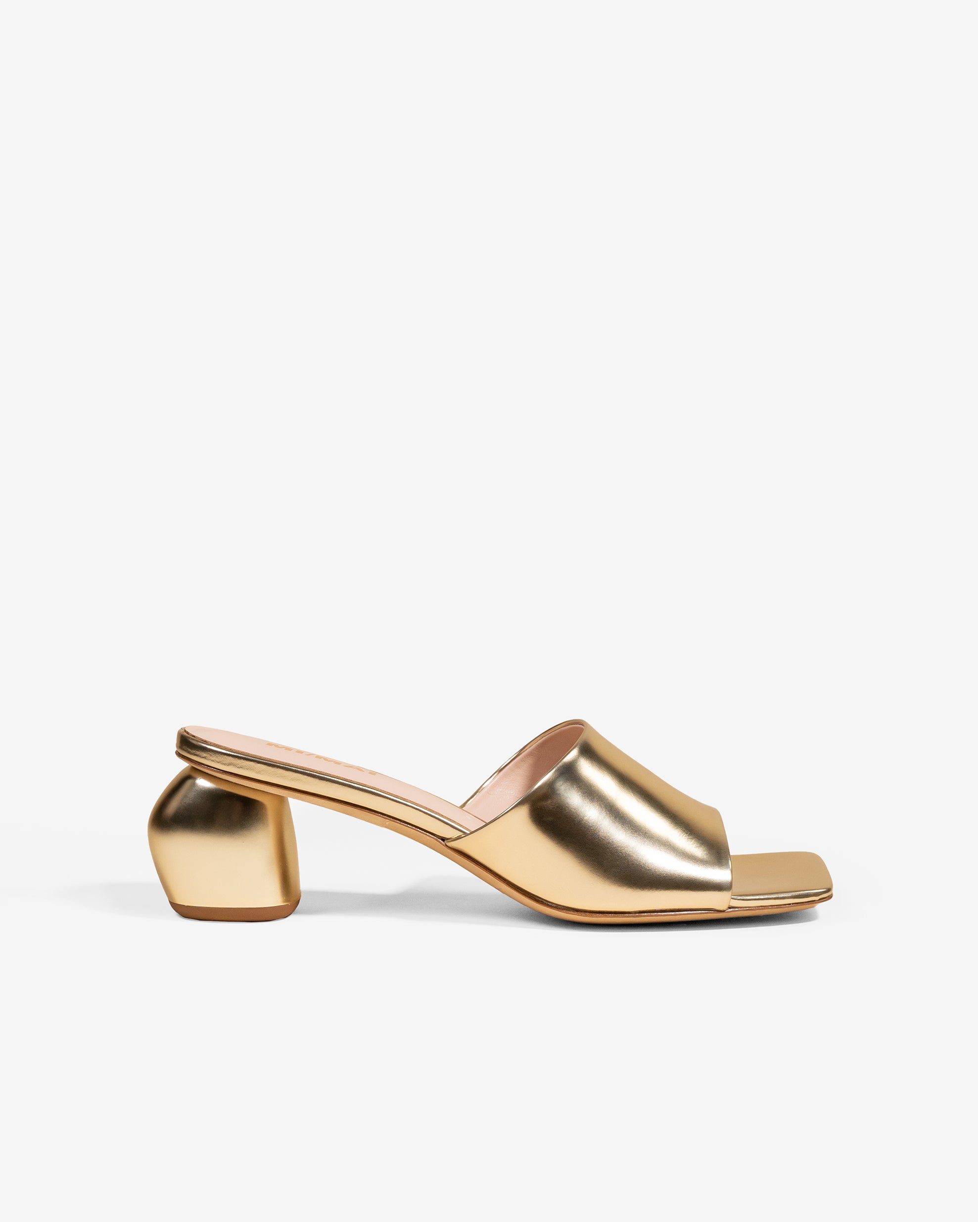 Gemma Low Gold low-heeled mule in gold leather