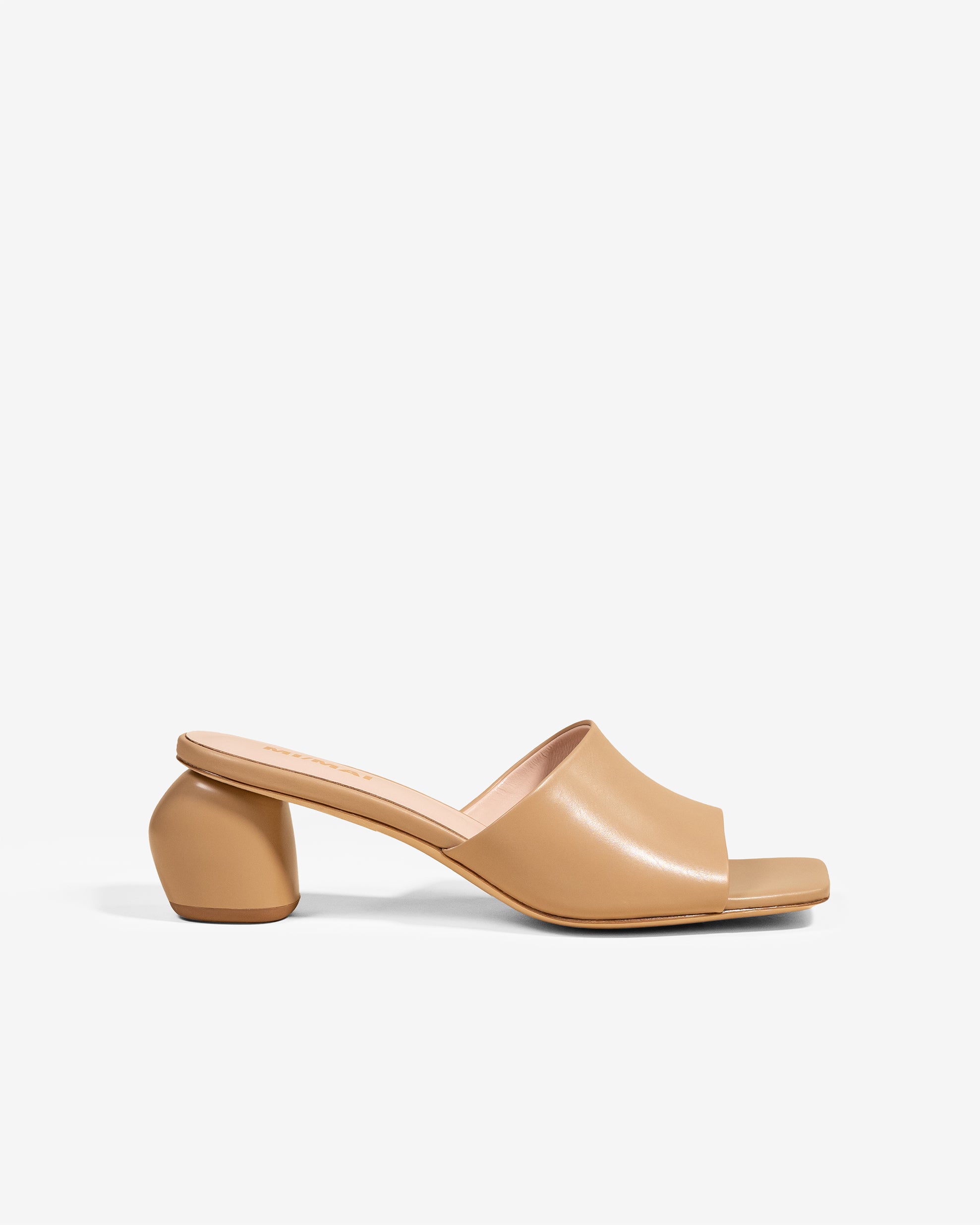 Gemma Low Nude beige leather low-heeled mule
