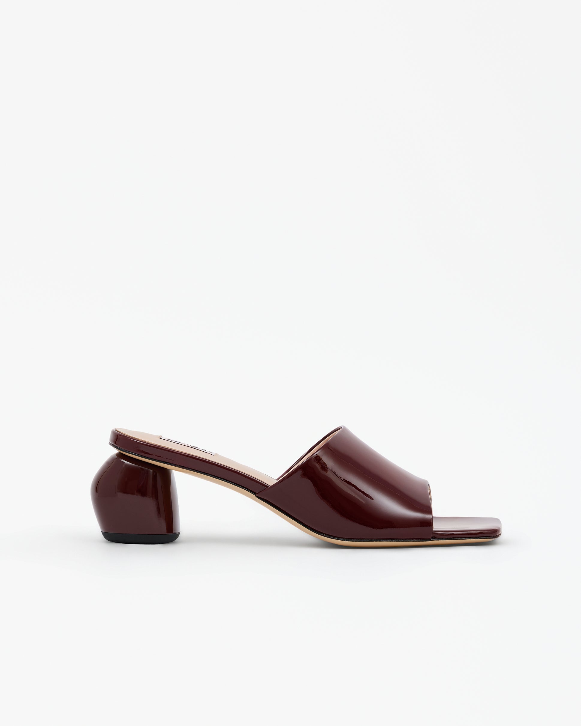Mule à petit talon en cuir verni burgundy Gemma Low Burgundy