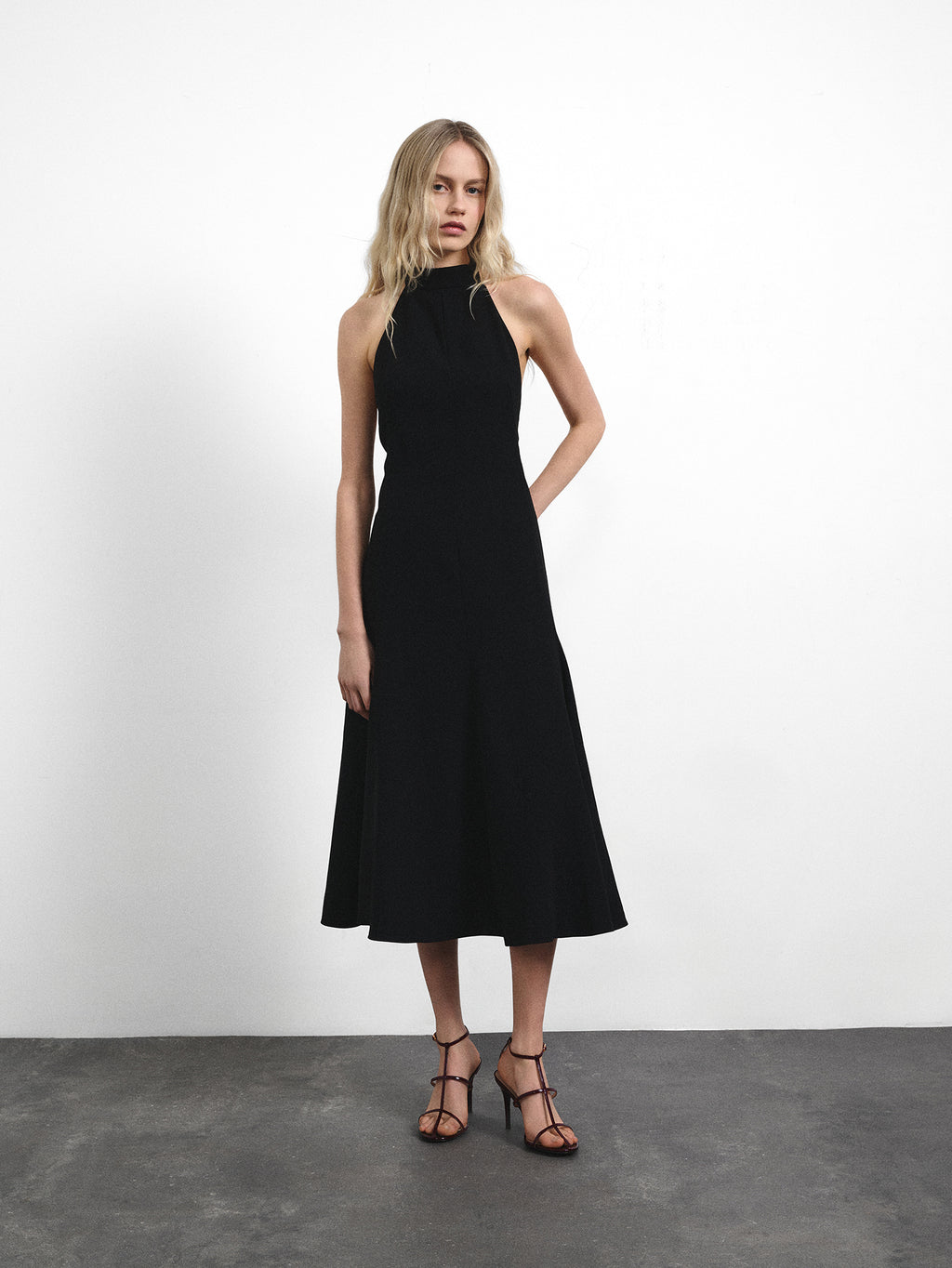 Sandale en cuir verni bordeaux à talon haut et brides Gupta Burgundy Patent