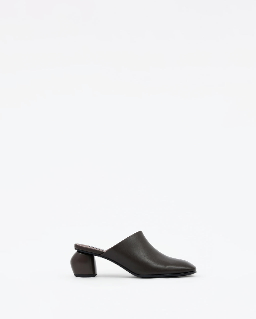 Gemma Low Nude beige leather low-heeled mule
