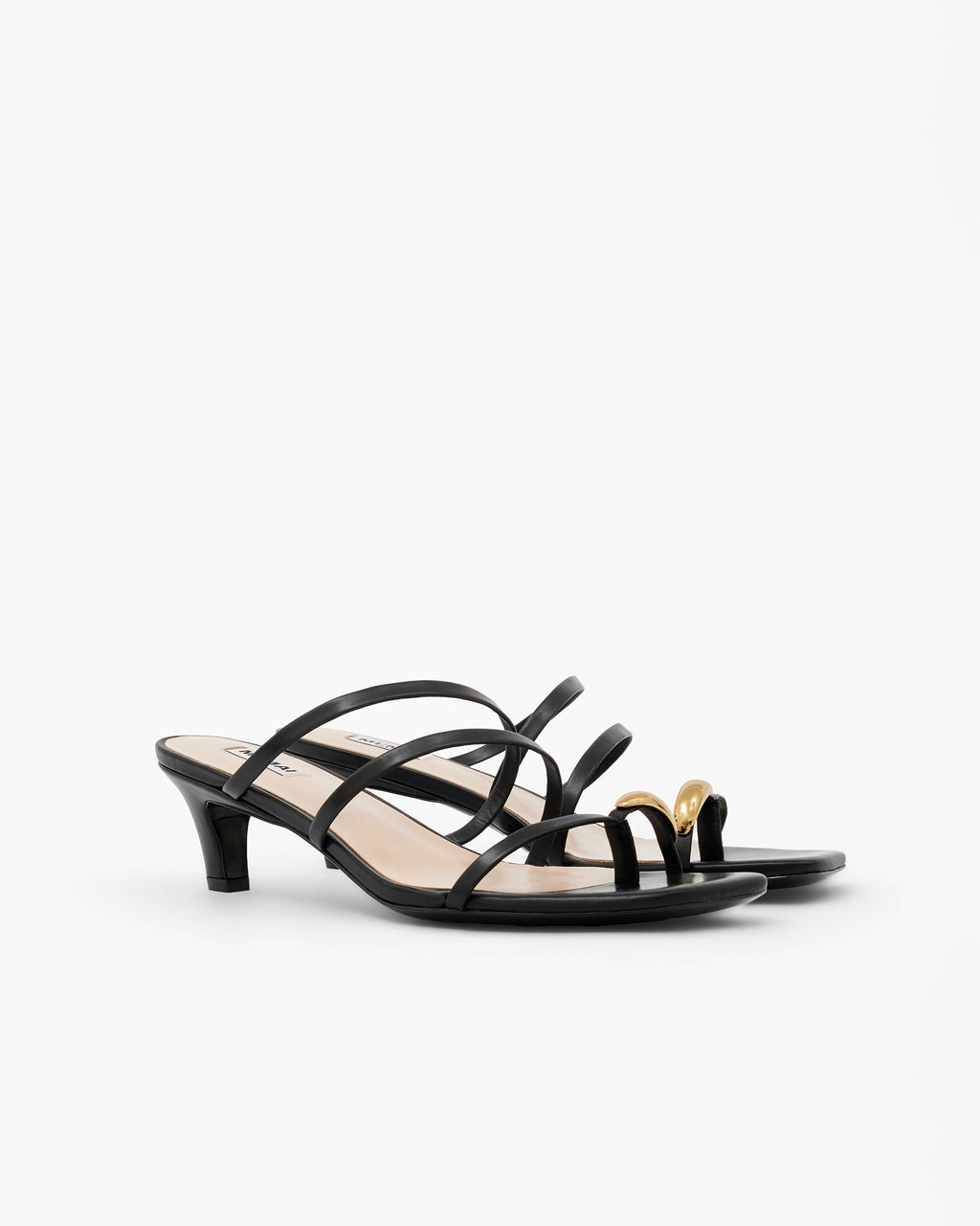 Mule en cuir noir à talon bas à fines brides et bague d'orteil en métal doré Lima Black