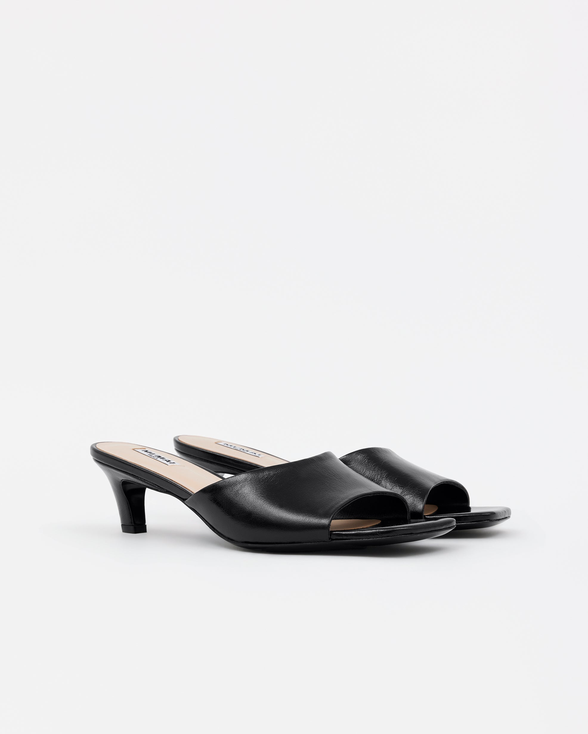 Mule en cuir glossy noir à talon bas Liz Black