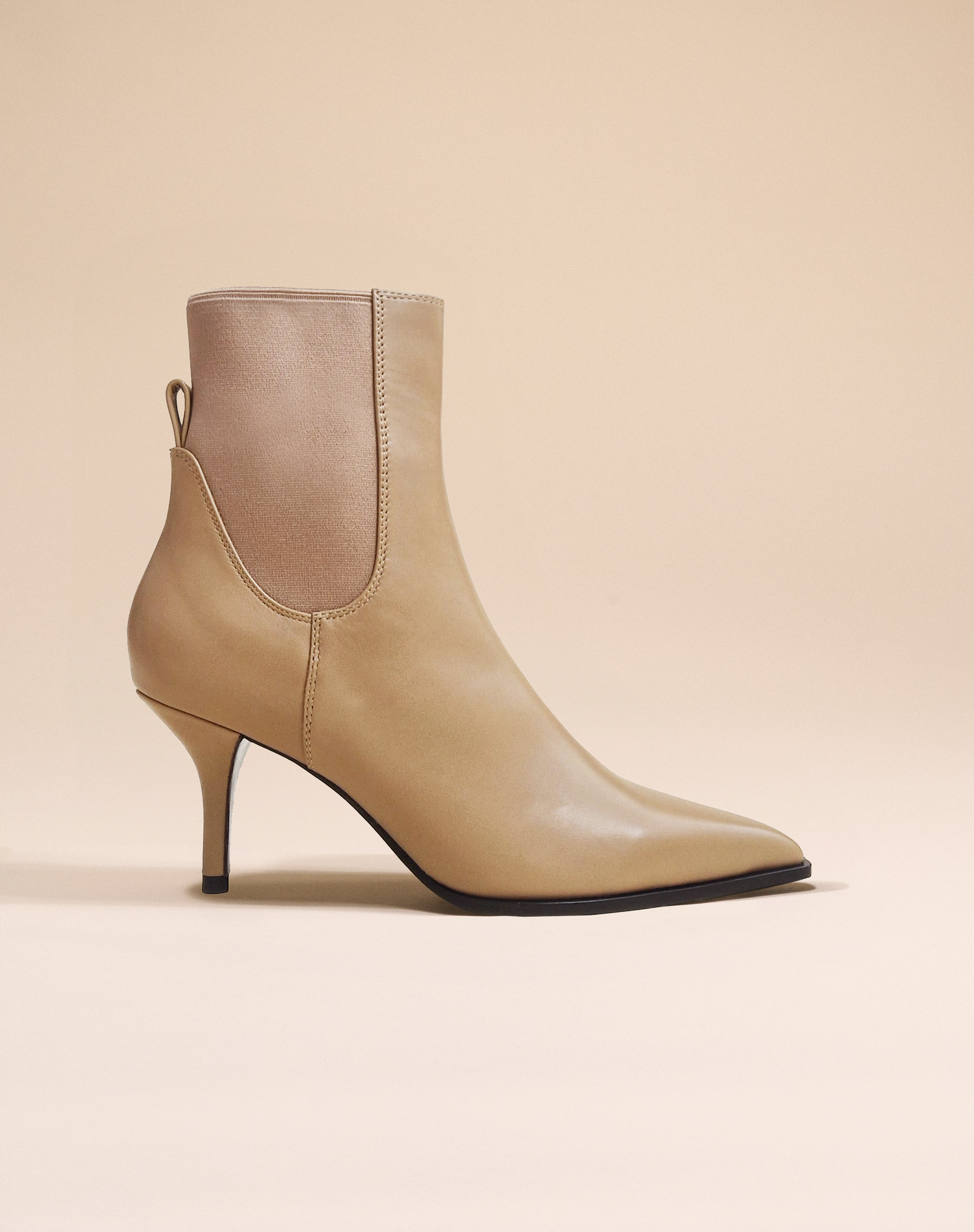 BOTTINES BEIGES A BOUT POINTU ET TALON AIGUILLE MARISE NUDE