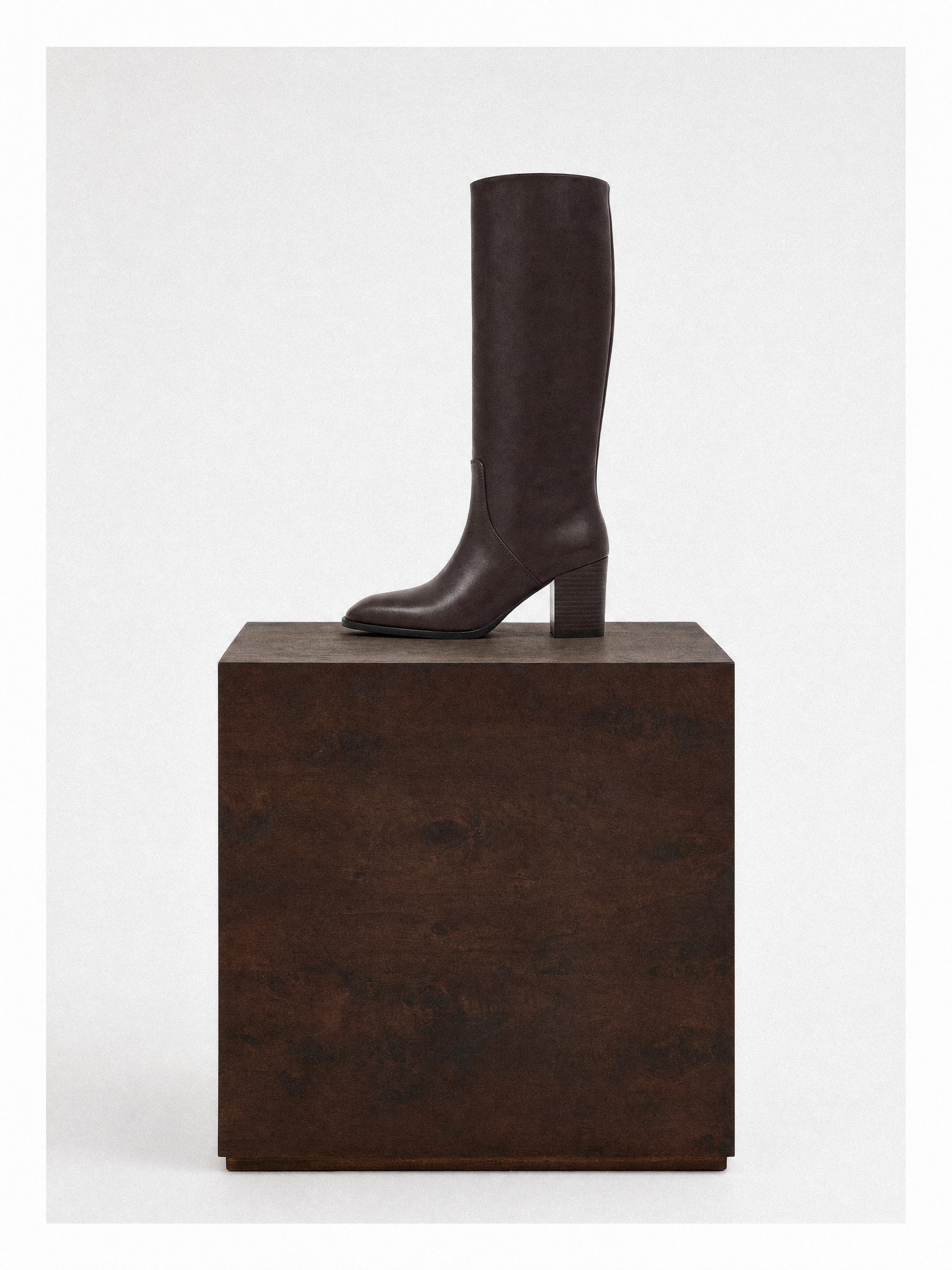 Bottes en cuir chocolat à talon bloc Aran Chocolate