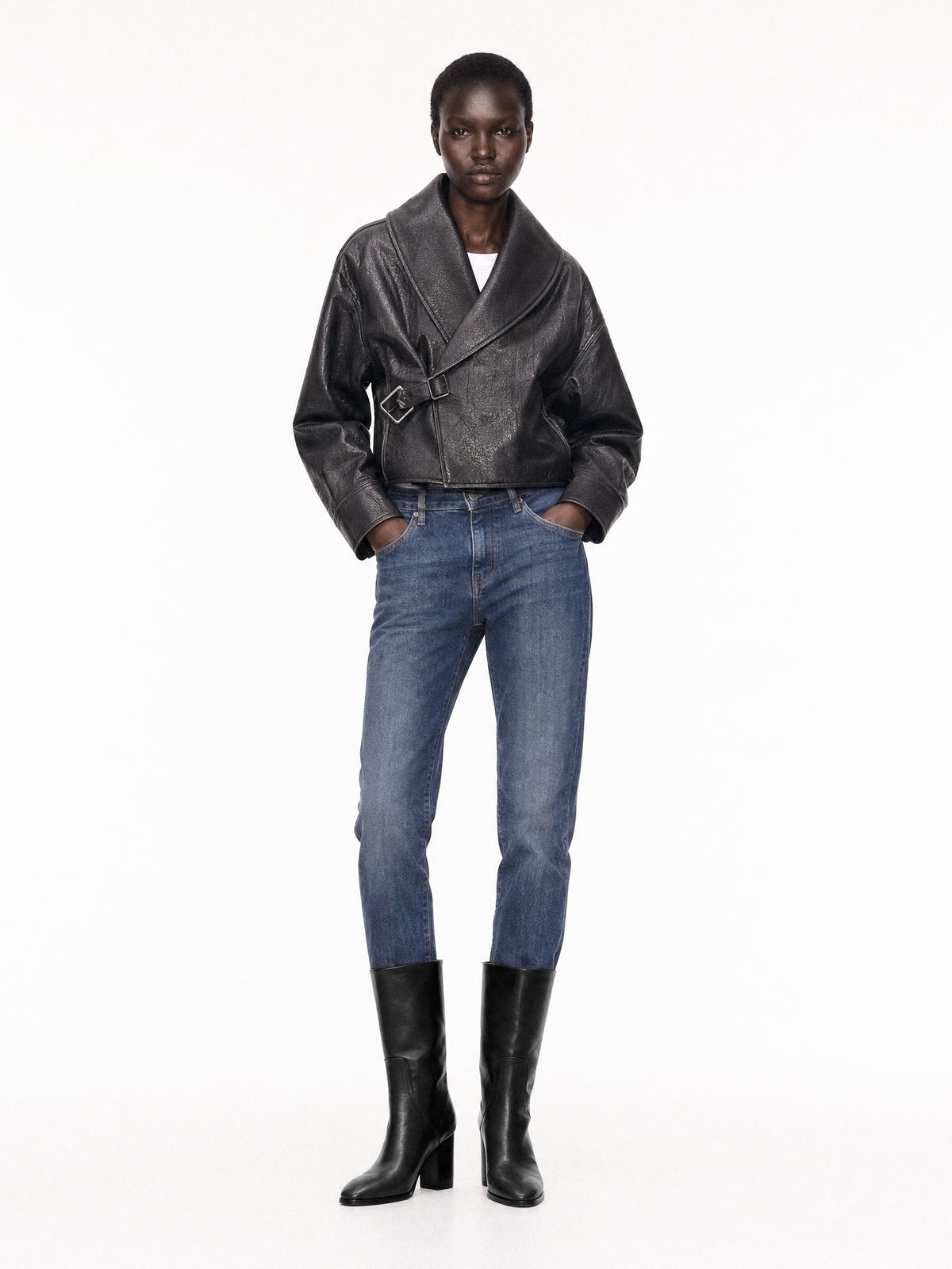 Bottes courtes en cuir noir à talon bloc Borge Black