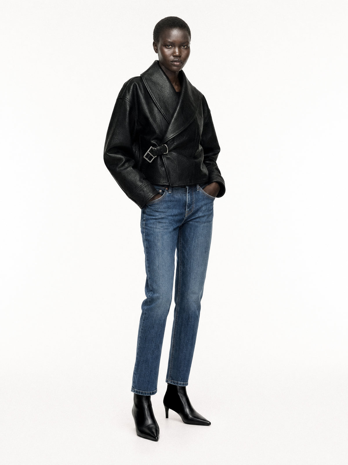 Bottines à talon et bout pointu Noura Low Black Calf