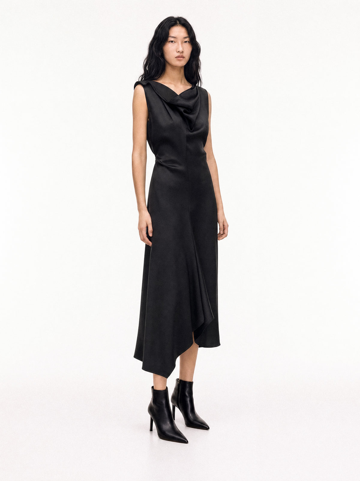 Noura Black Calf ankle boots with pointed toe