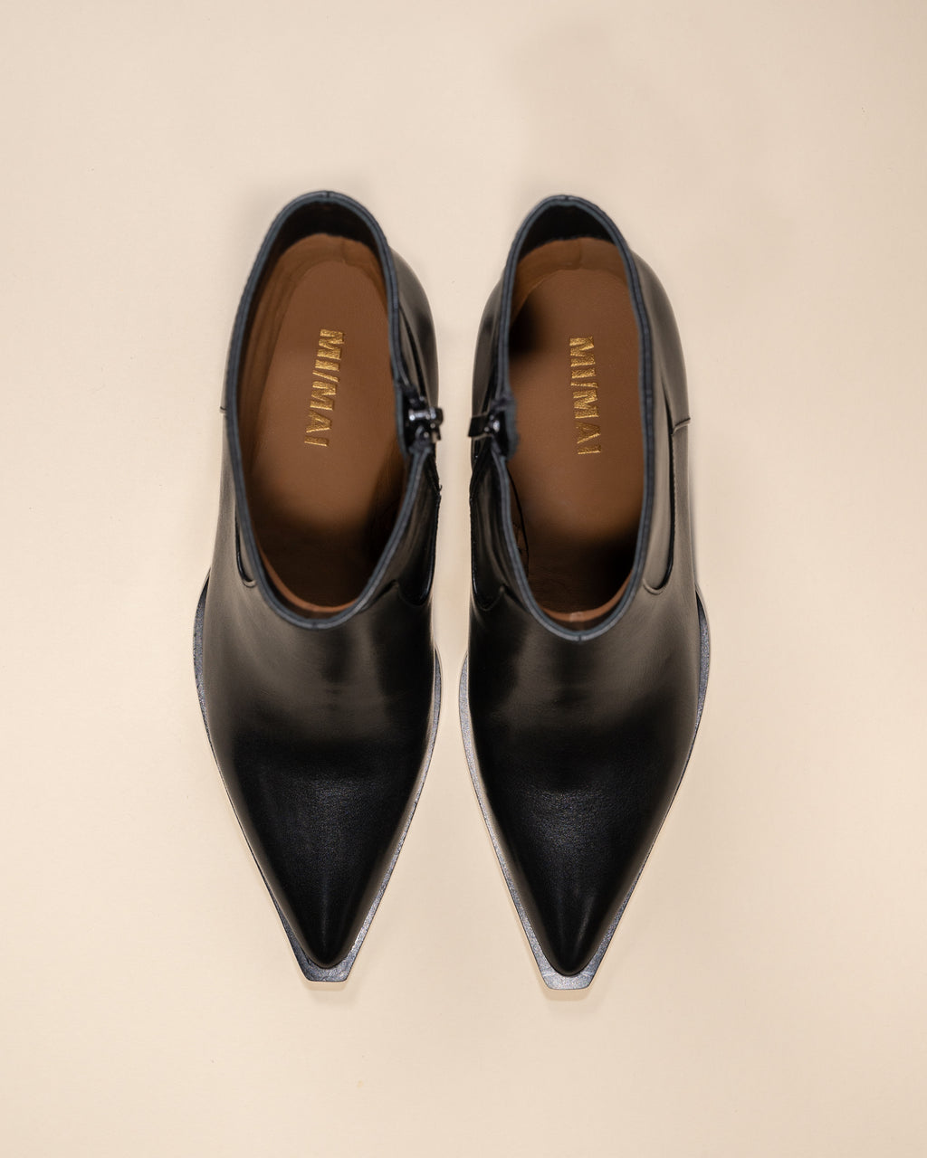 BOTTINES NOIRES A BOUT POINTU ET TALON AIGUILLE GEORGIA BLACK