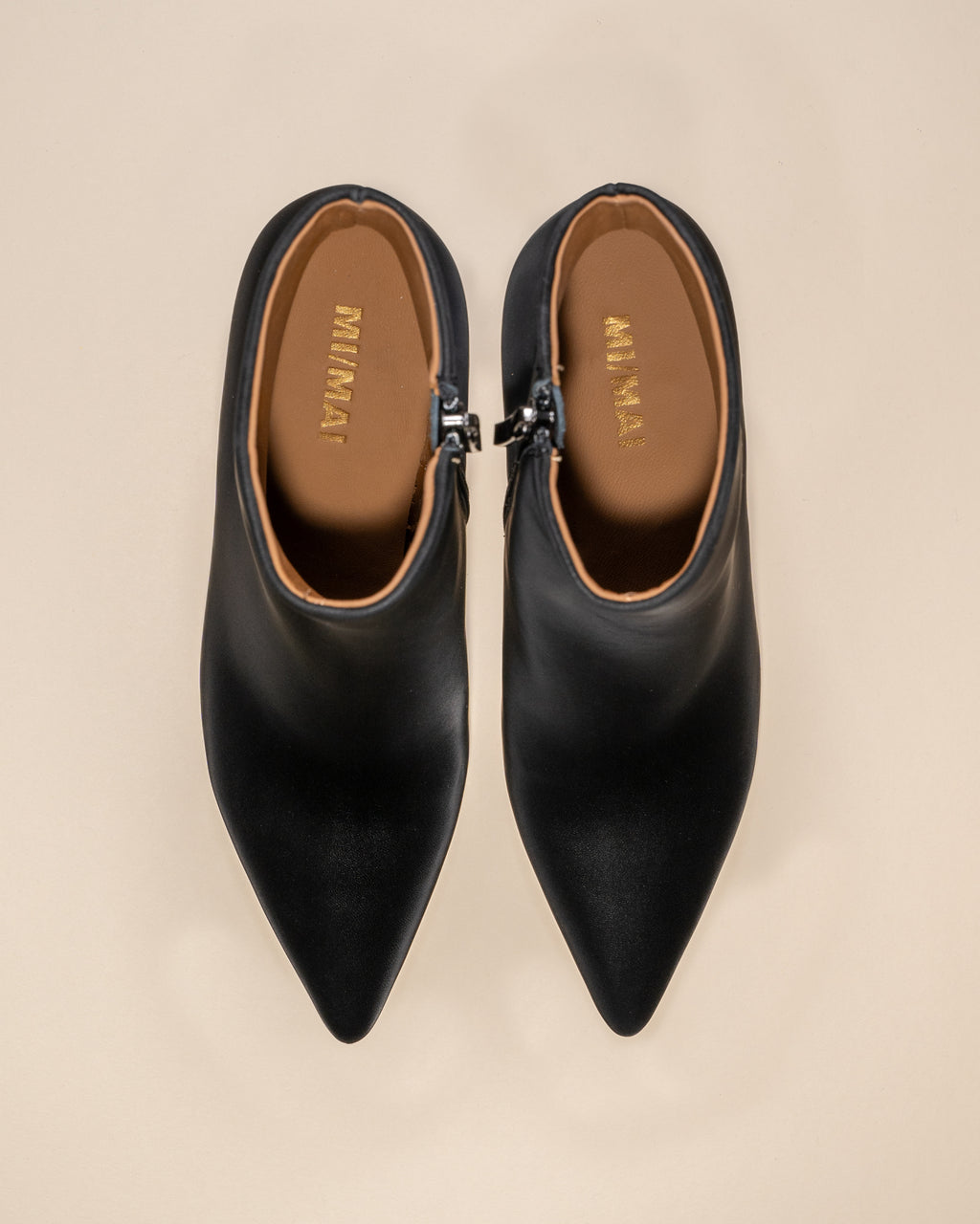 Bottines à talon et bout pointu Noura Black
