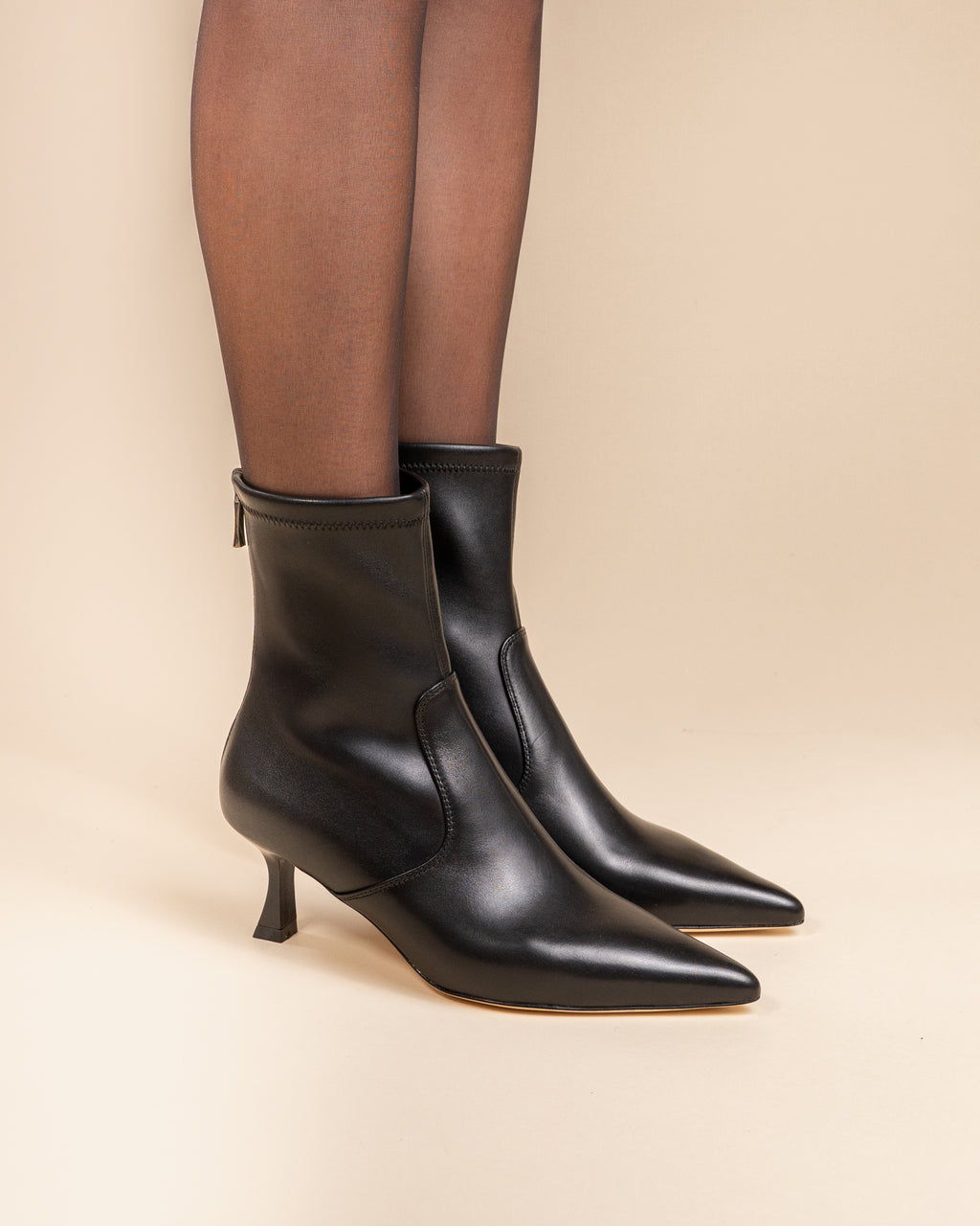 BOTTINES BOUT POINTU TALON BOBINE LOUISE BLACK