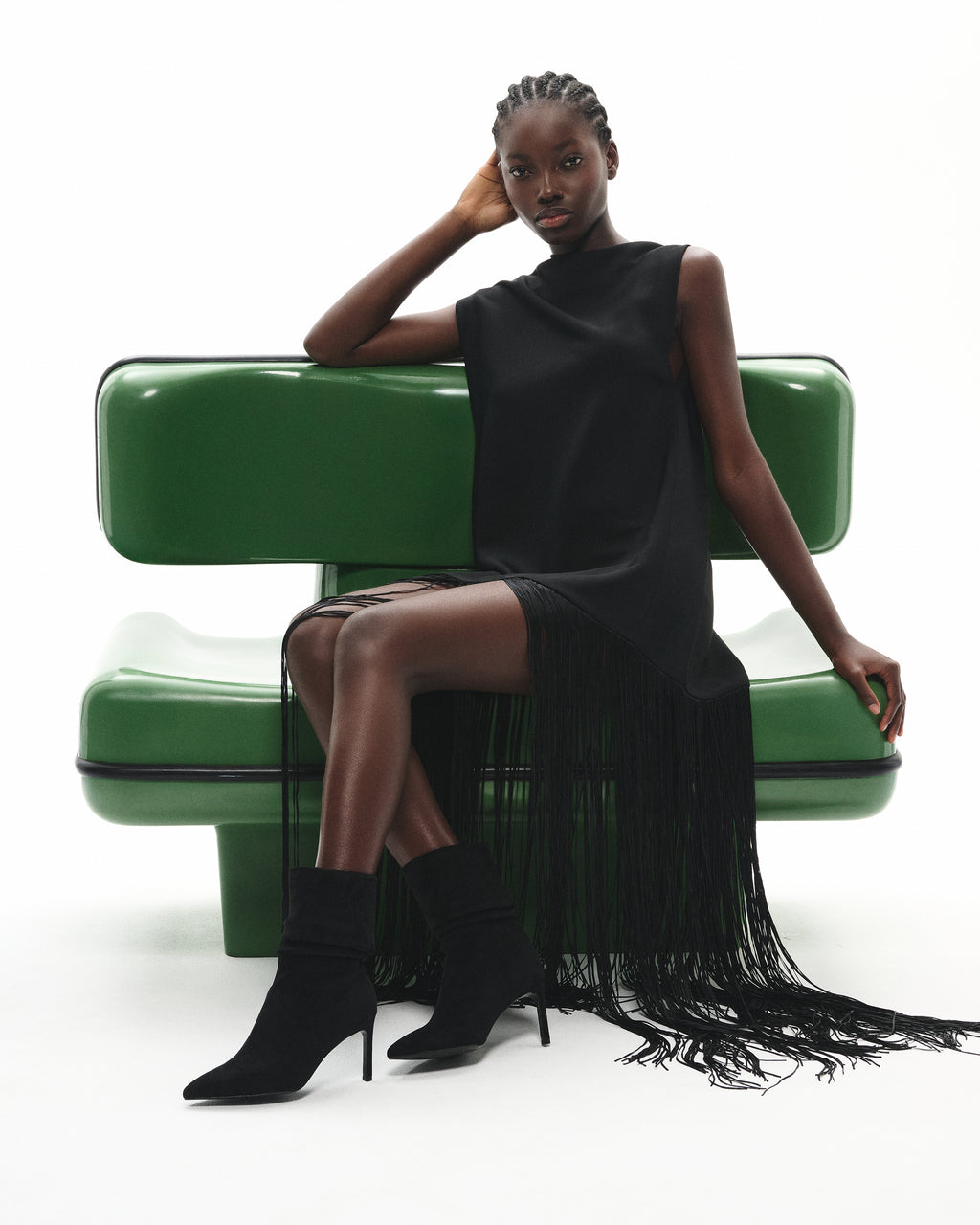 BOTTINES A TALON ET BOUT POINTU ZAHA BLACK