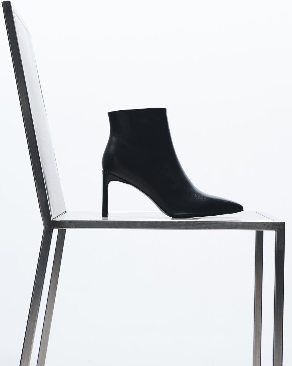 Bottines à talon et bout pointu Noura Black Calf