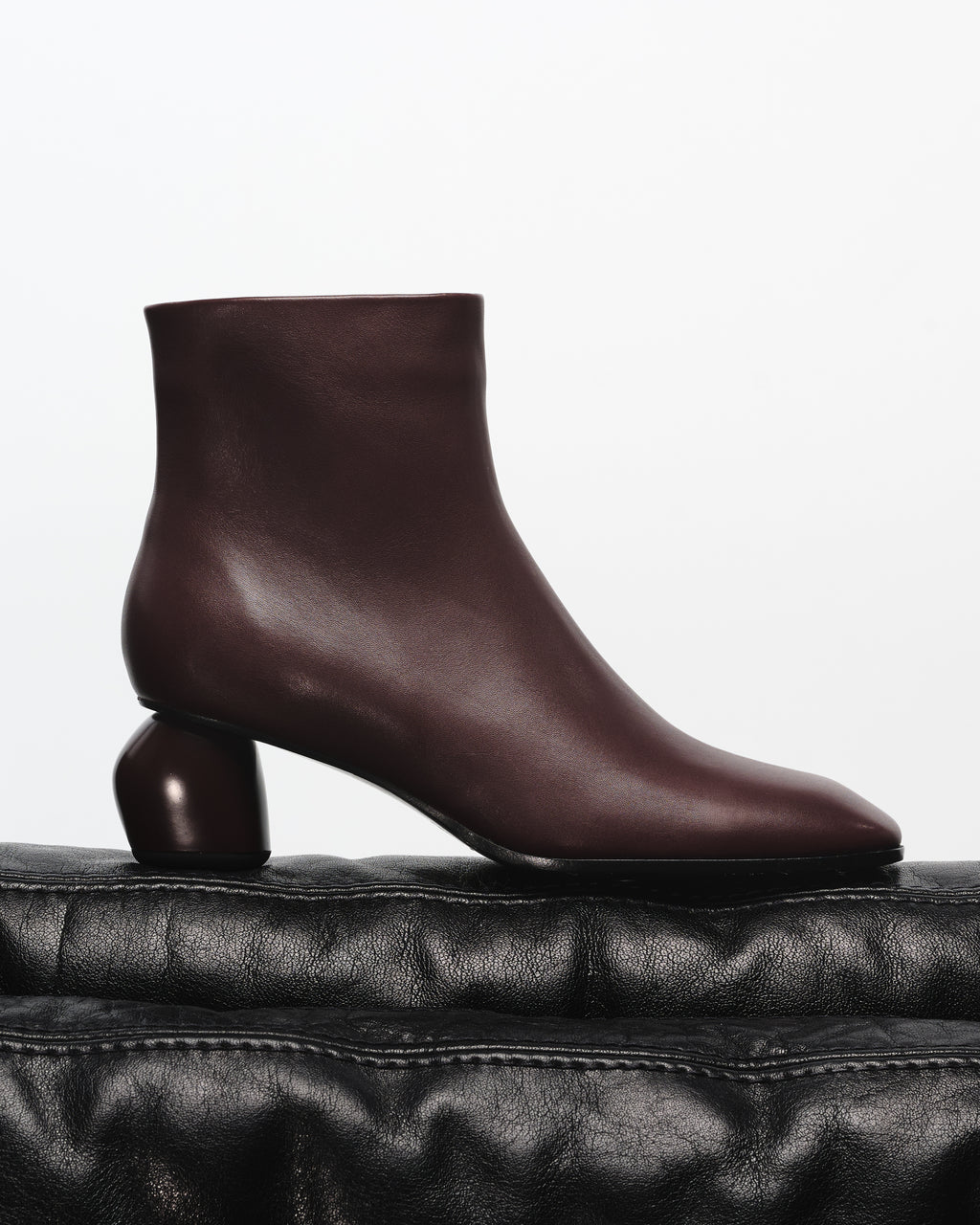 BORDEAUX ANKLE BOOTS WITH SQUARE TOE AND LOW HEEL TADAO BURGUNDY