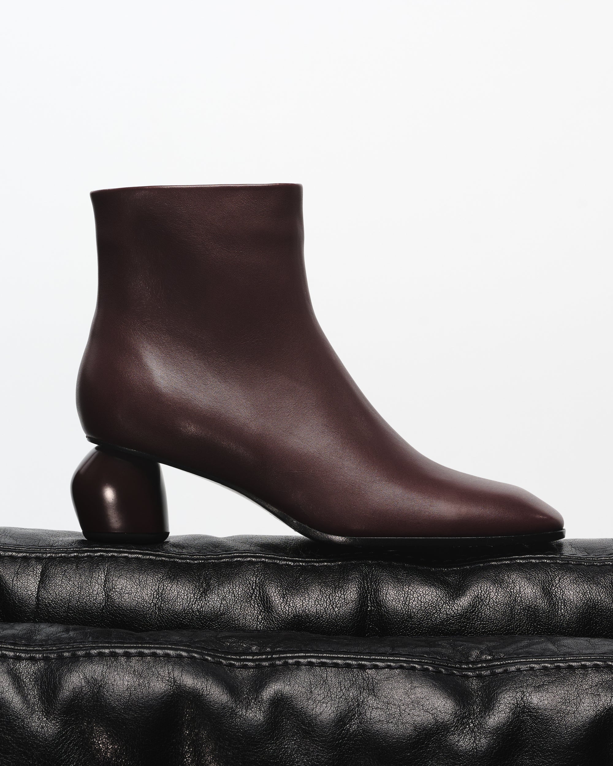 BOTTINES BORDEAUX A BOUT CARRE ET TALON BAS TADAO BURGUNDY